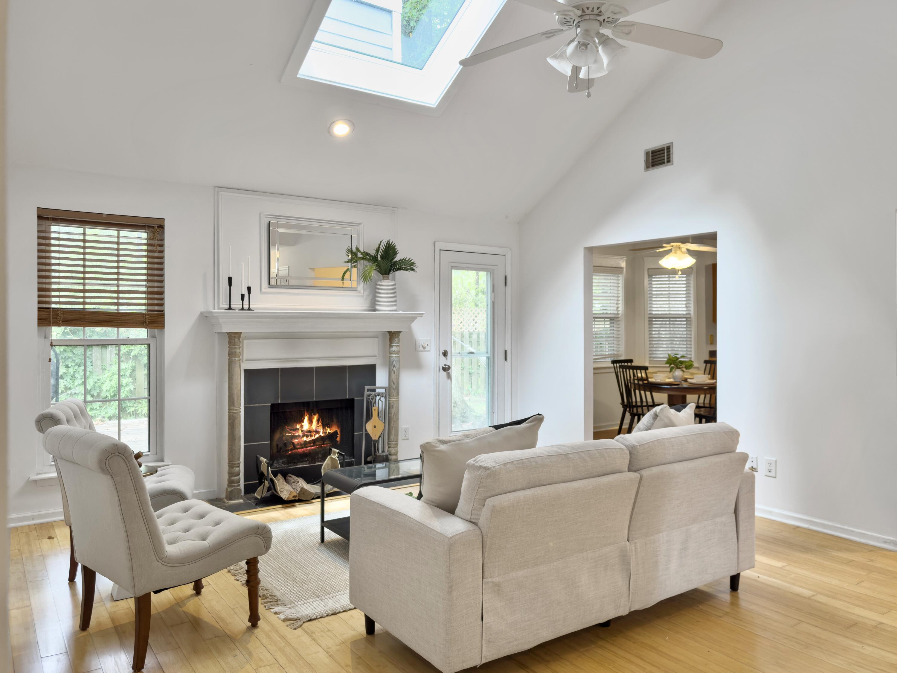 1309 Llewellyn Road