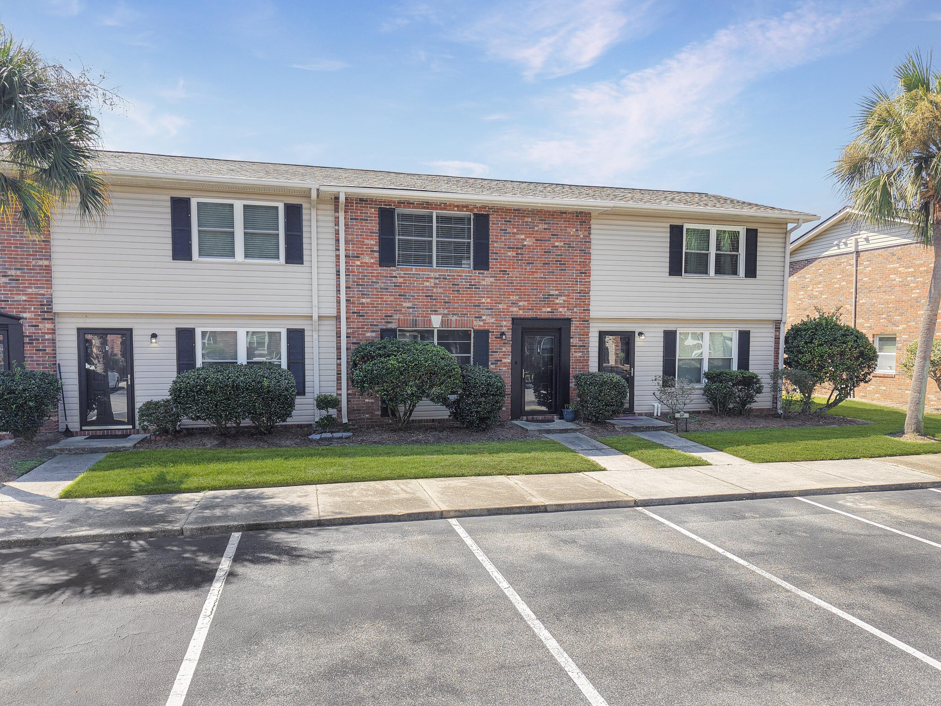 415 Parkdale Drive # 9e