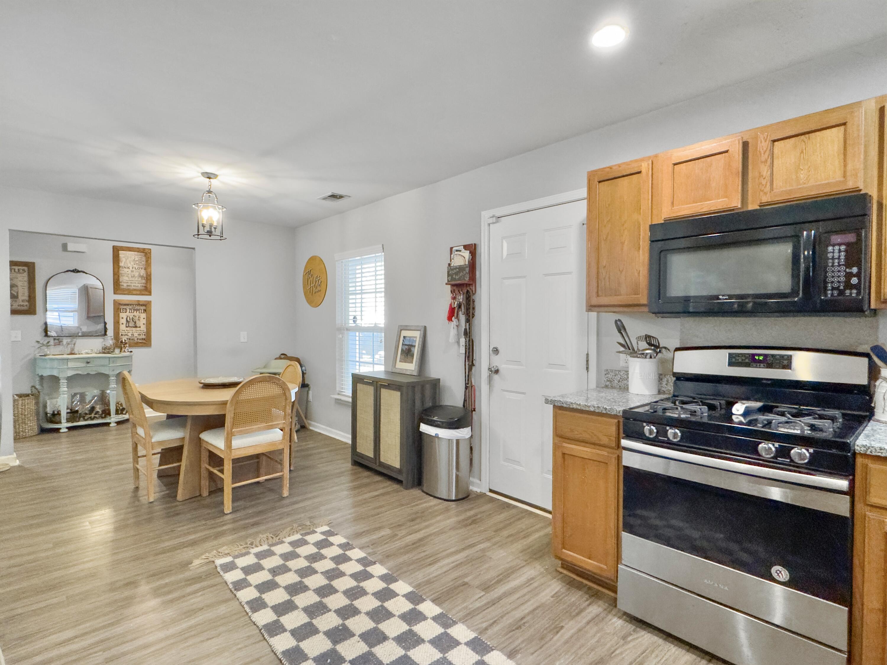 107 Mcgrady Drive, Ladson