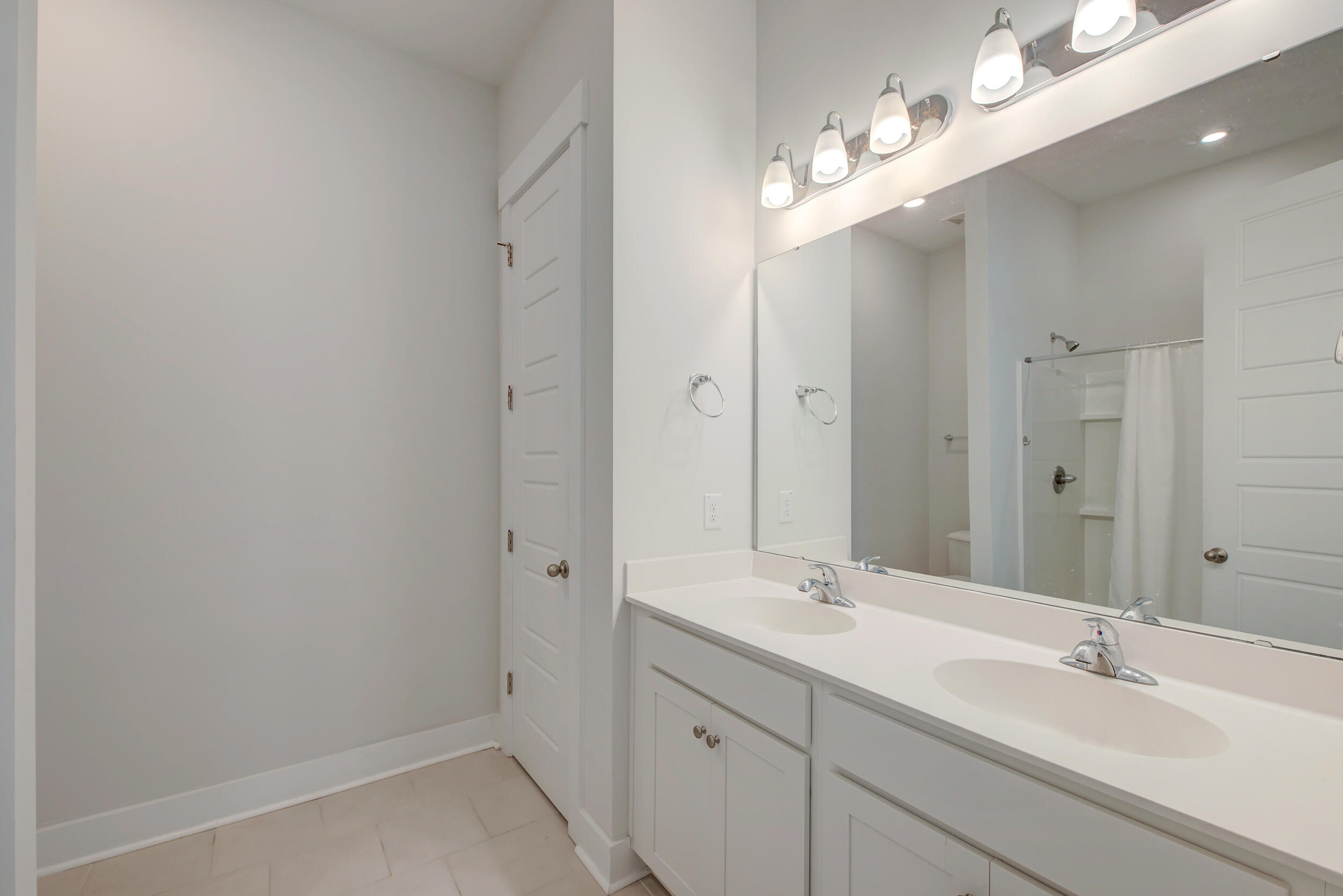 125 Trumpet Vine Drive, Summerville