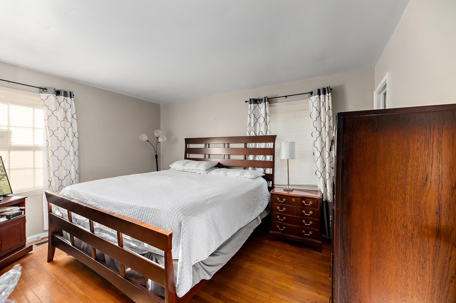 1866 Manigault Place