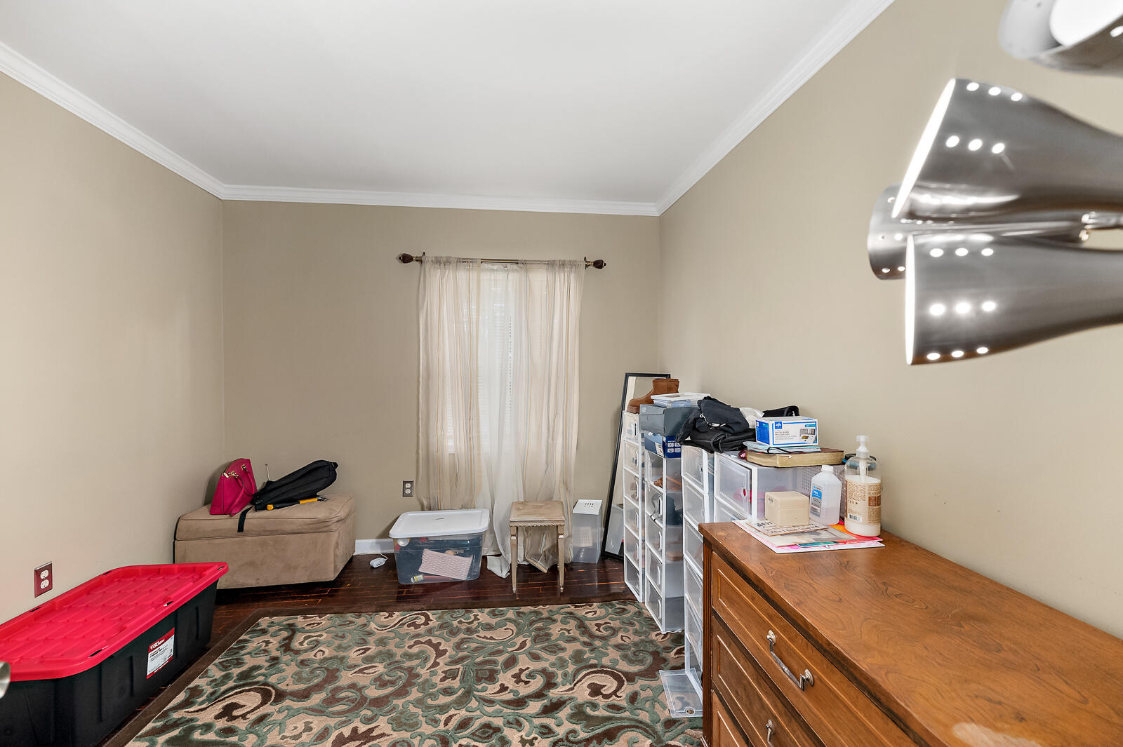 1866 Manigault Place