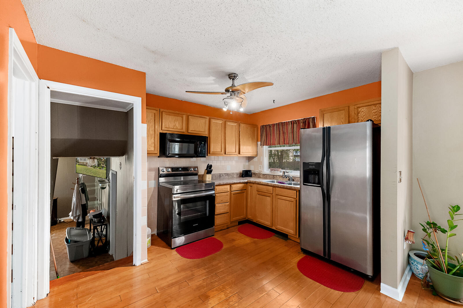 1866 Manigault Place