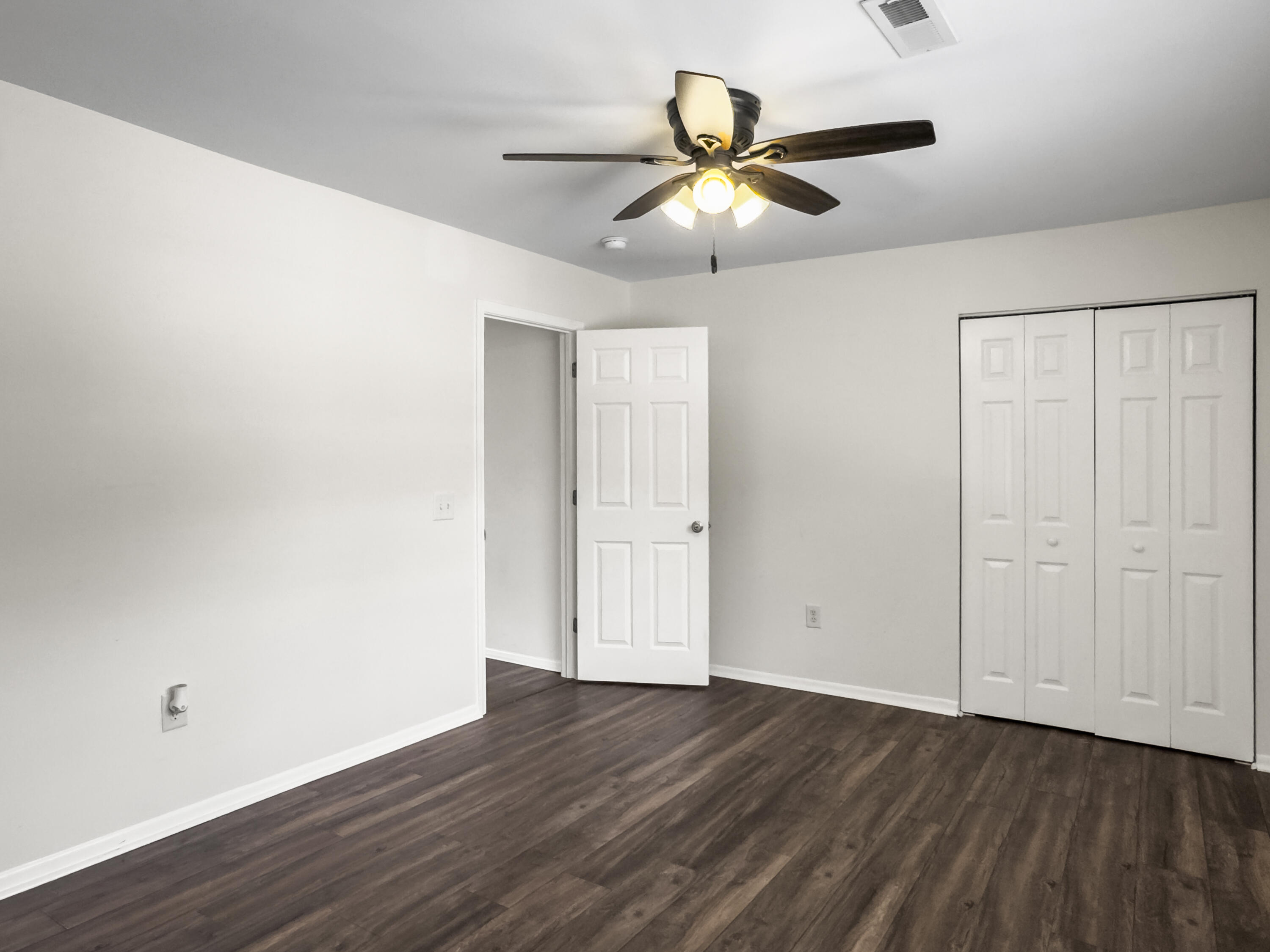 415 Parkdale Drive # 9e