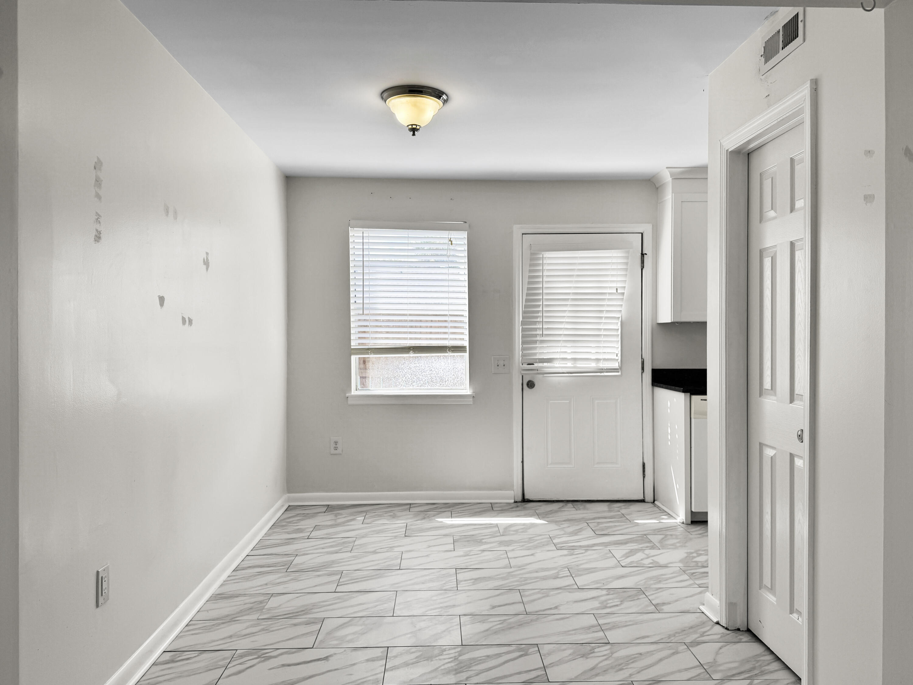 415 Parkdale Drive # 9e