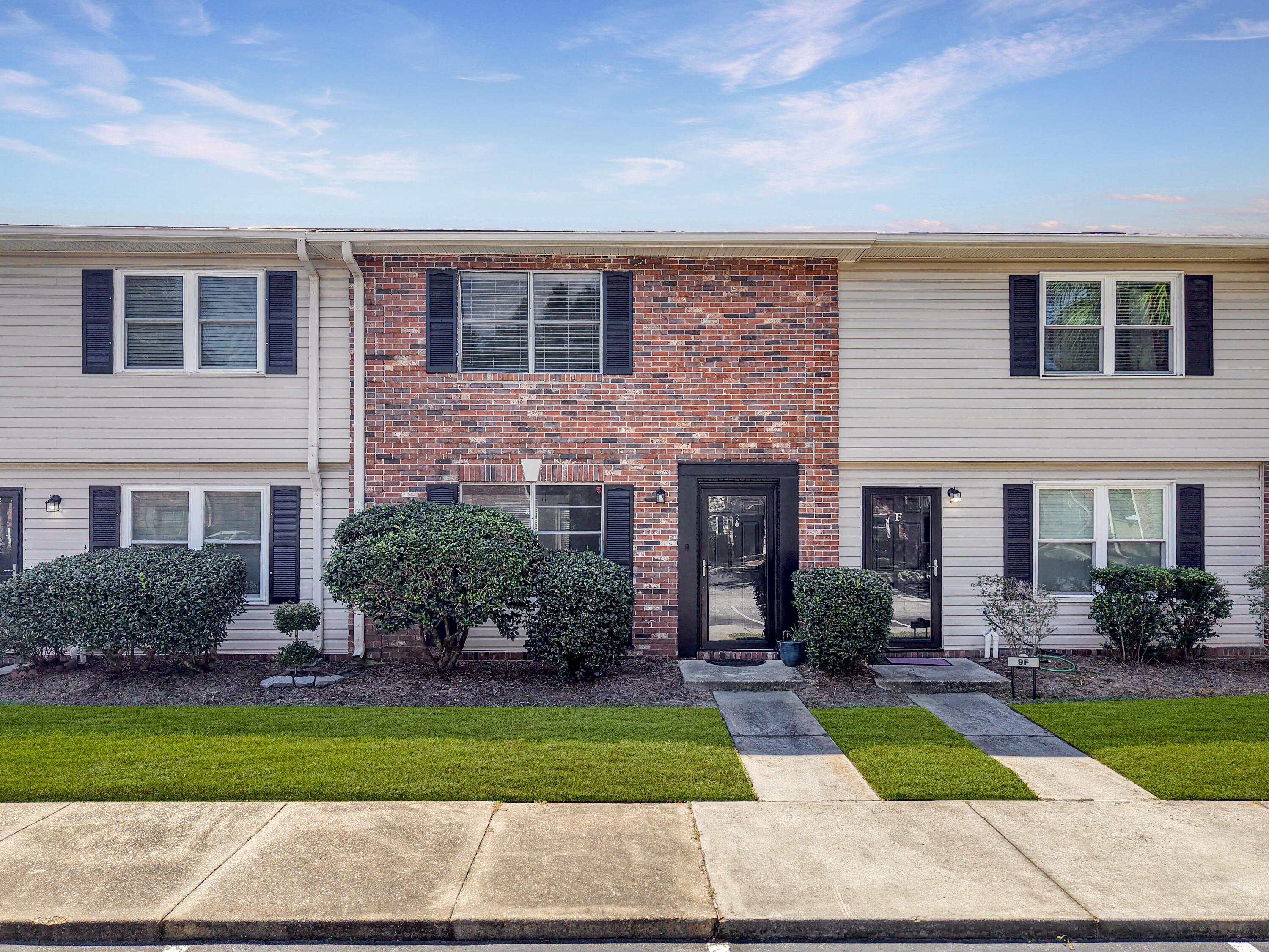 415 Parkdale Drive # 9e