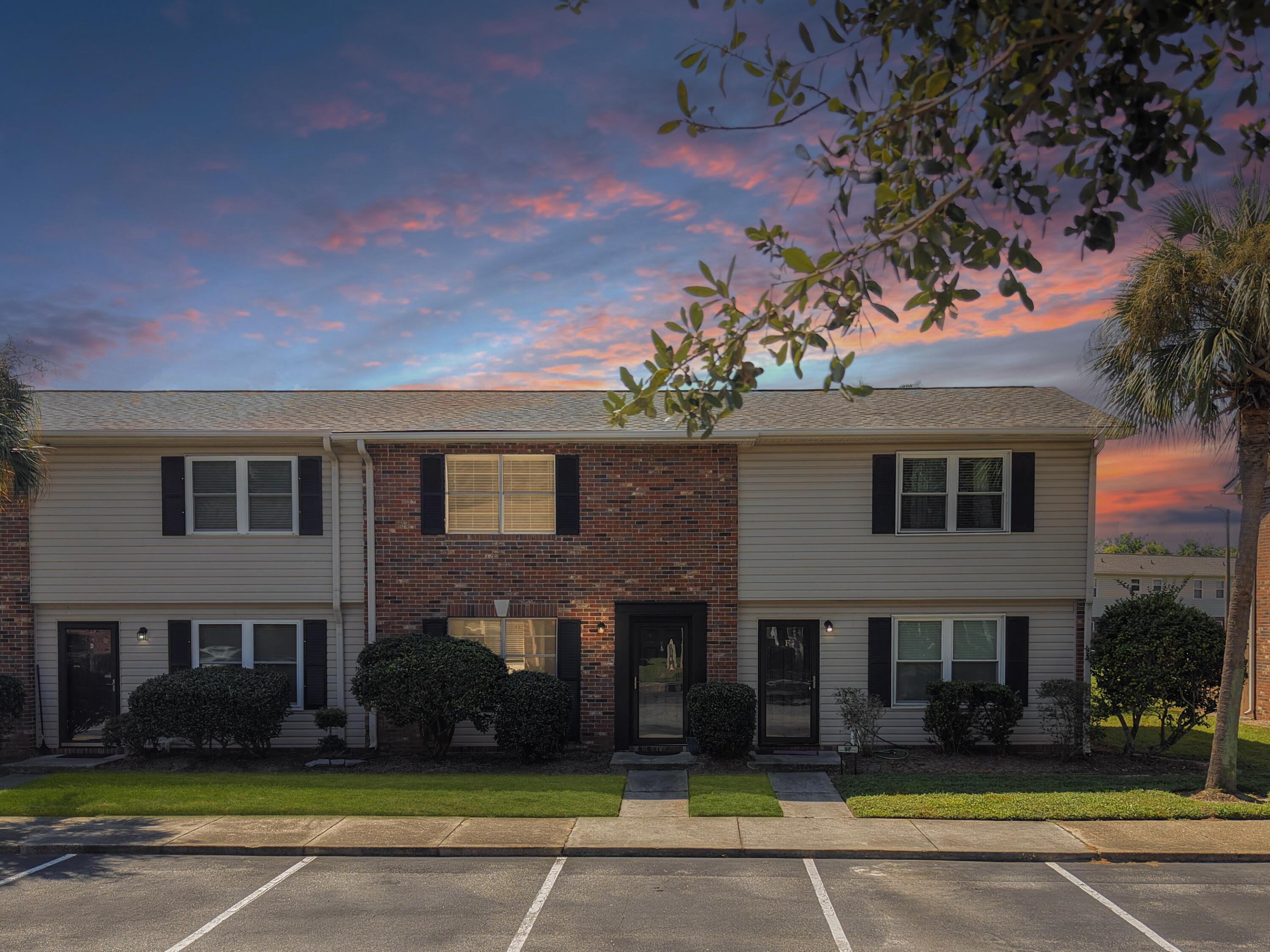 415 Parkdale Drive # 9e