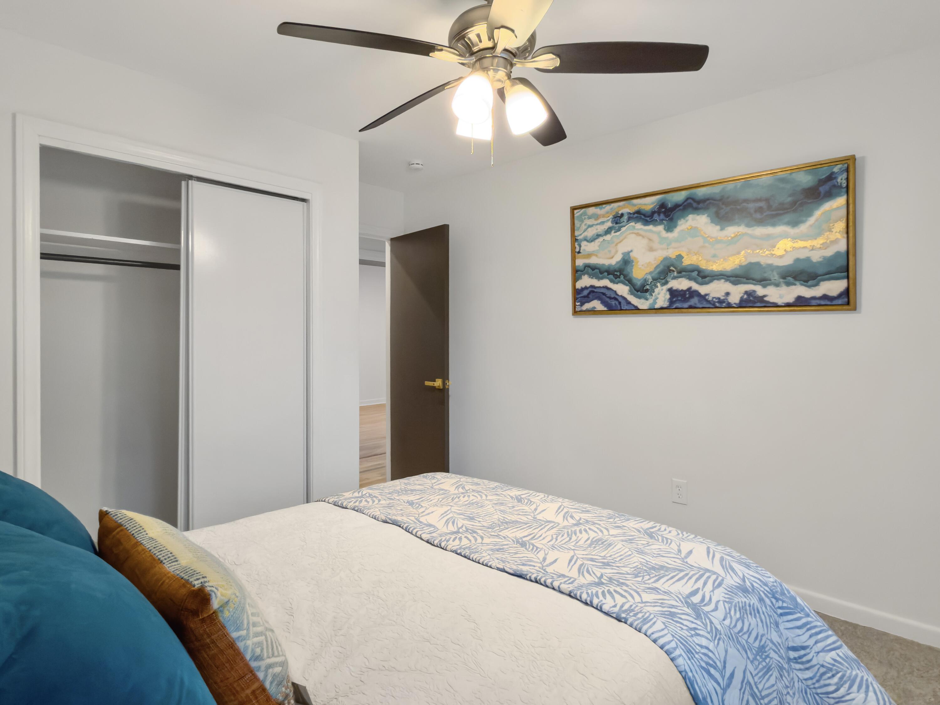 2632 Ridgewood Avenue