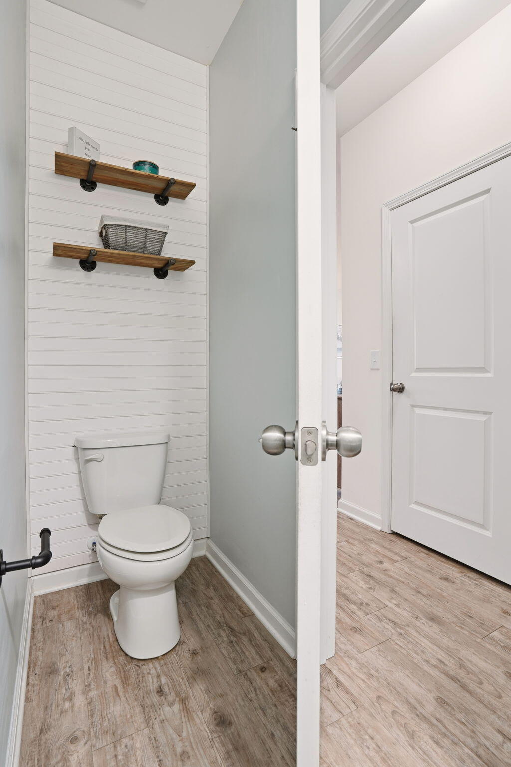 8965 Cat Tail Pond Road