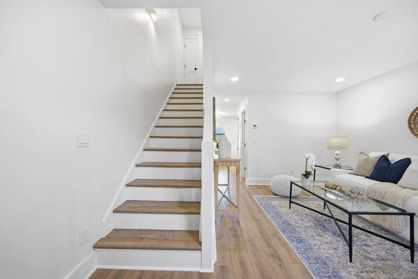 1672 Hunters Run Drive