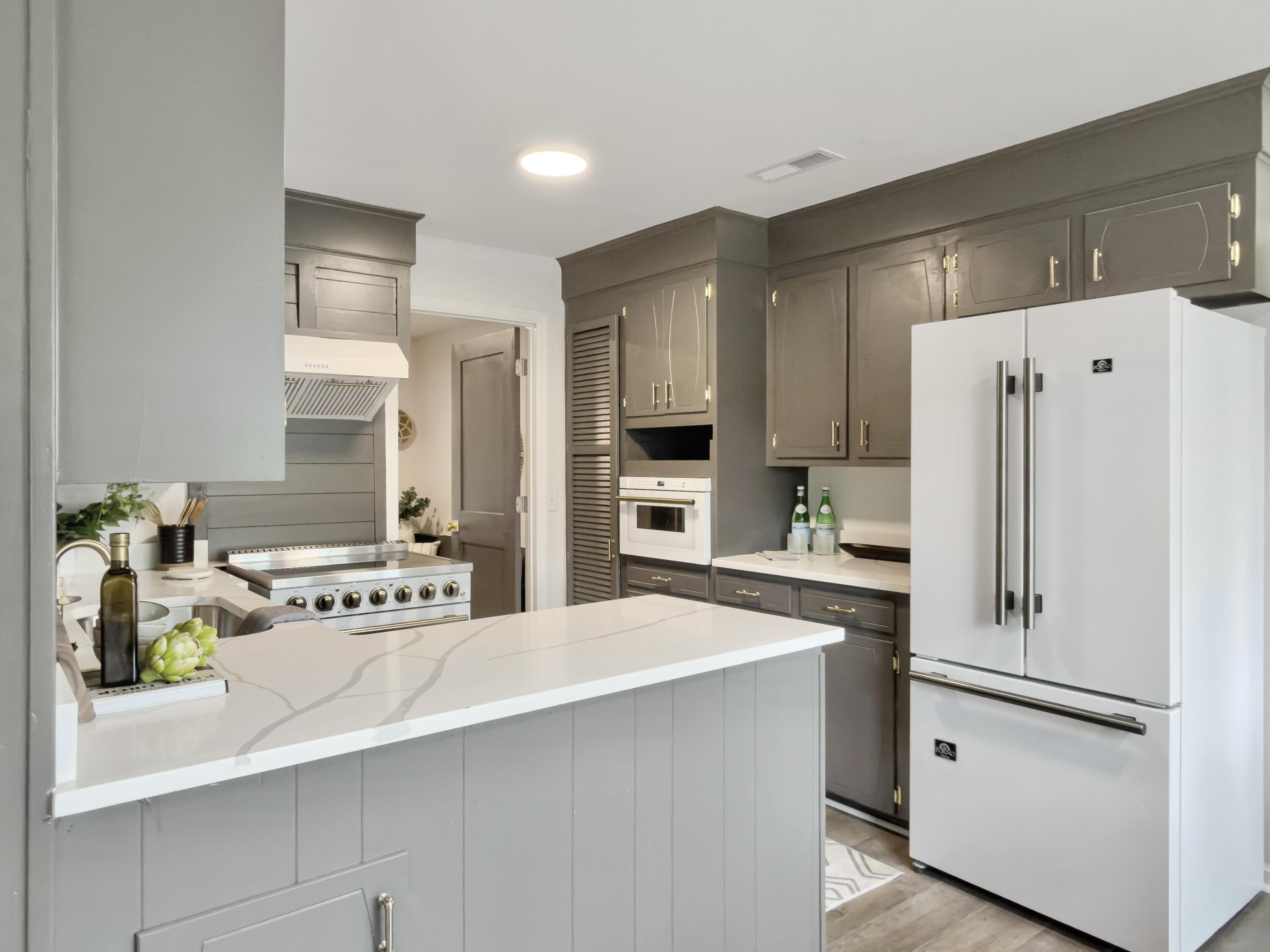 1020 Yeamans Hall Road