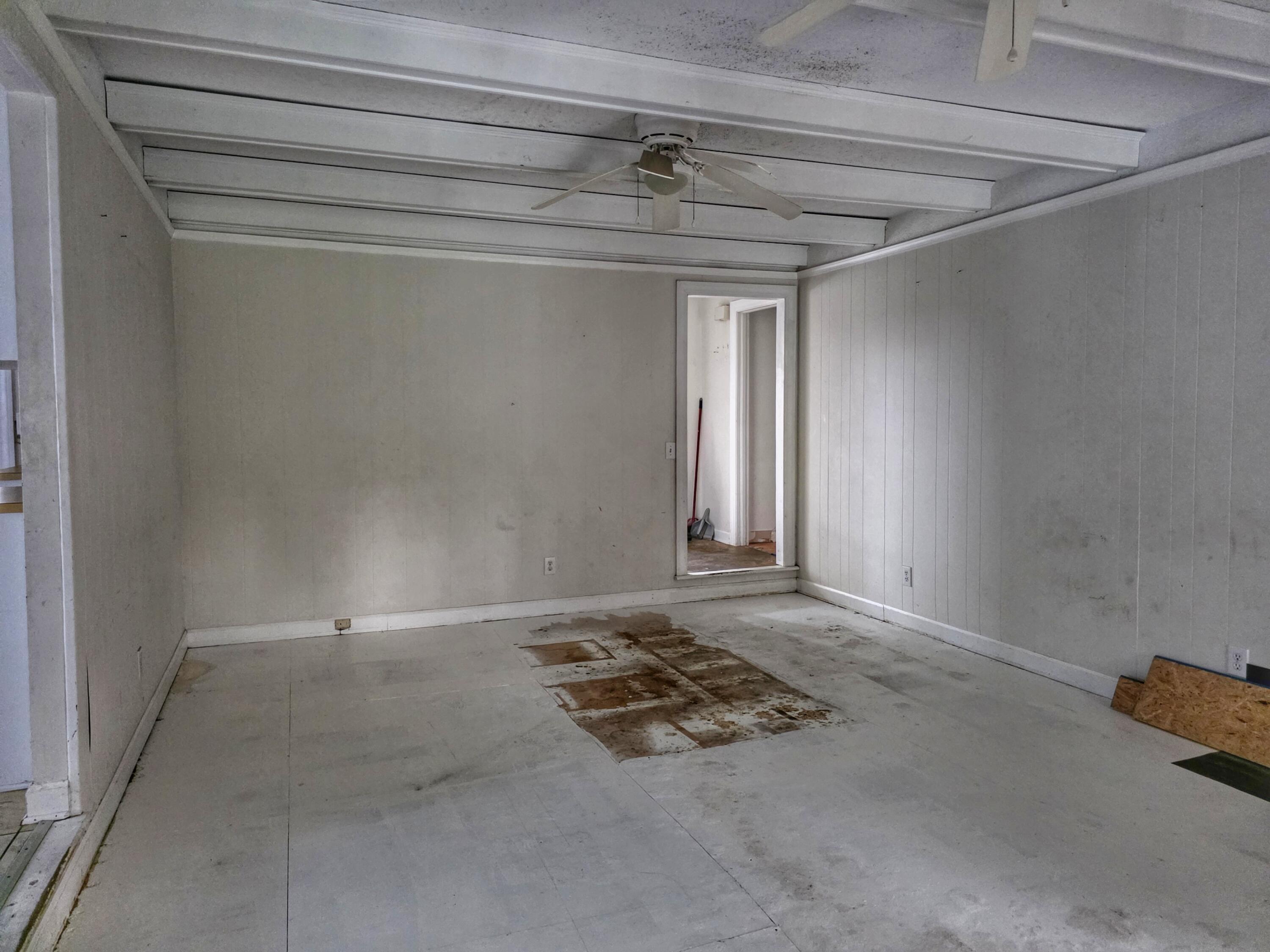 857 Piccadilly Circle