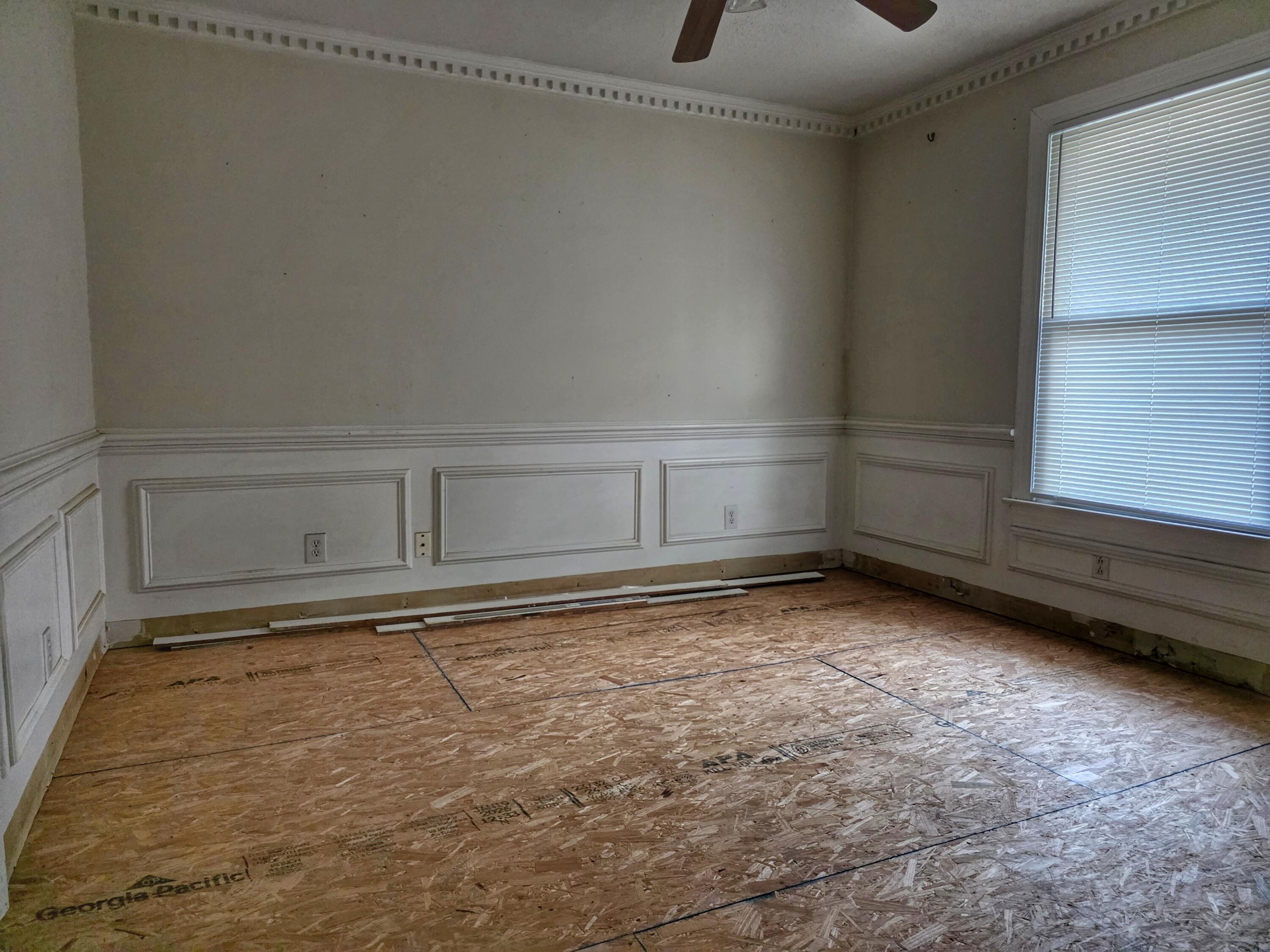 857 Piccadilly Circle