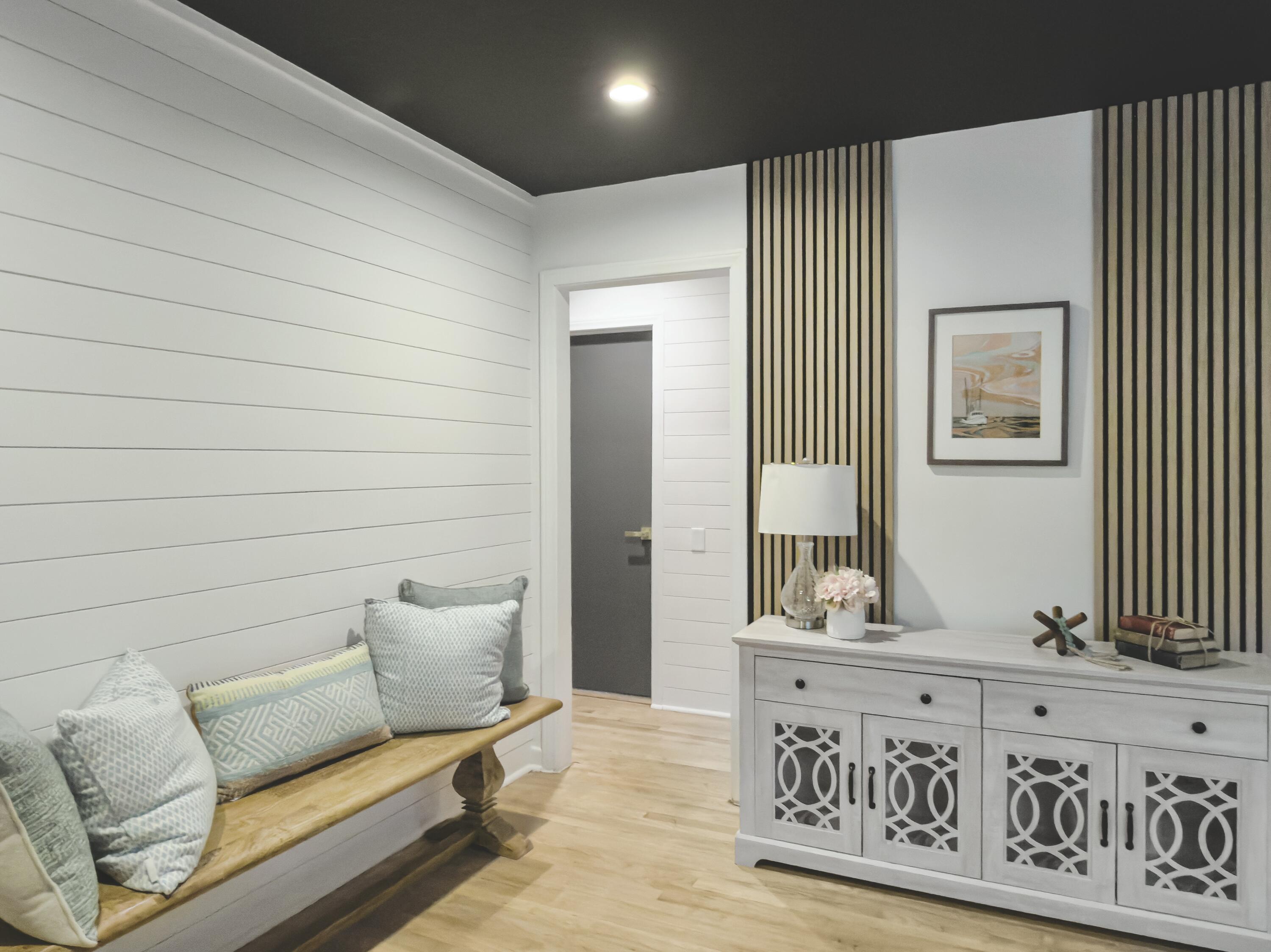 2632 Ridgewood Avenue