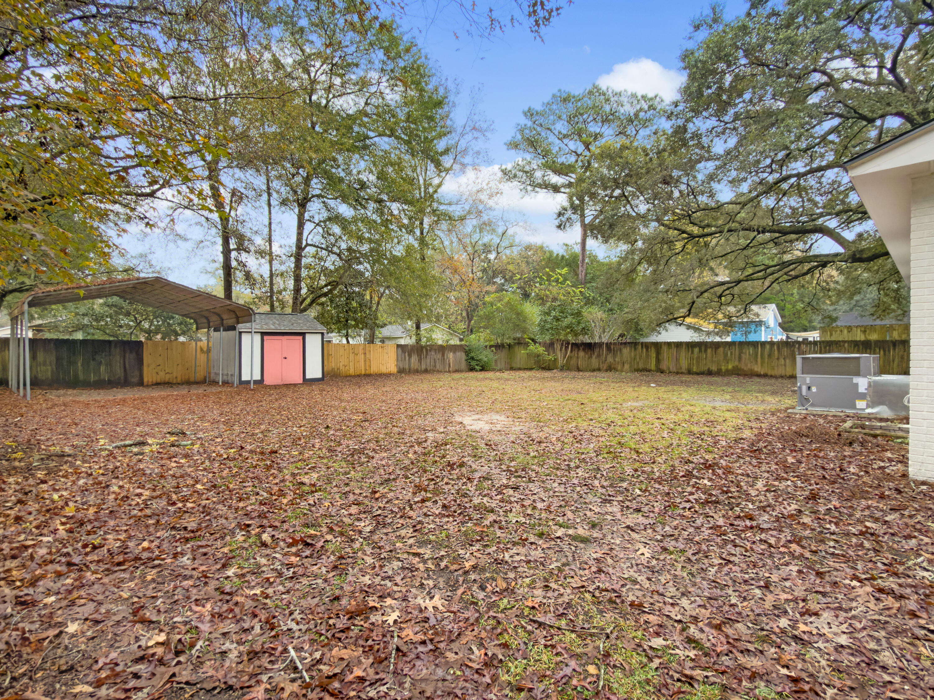 2632 Ridgewood Avenue