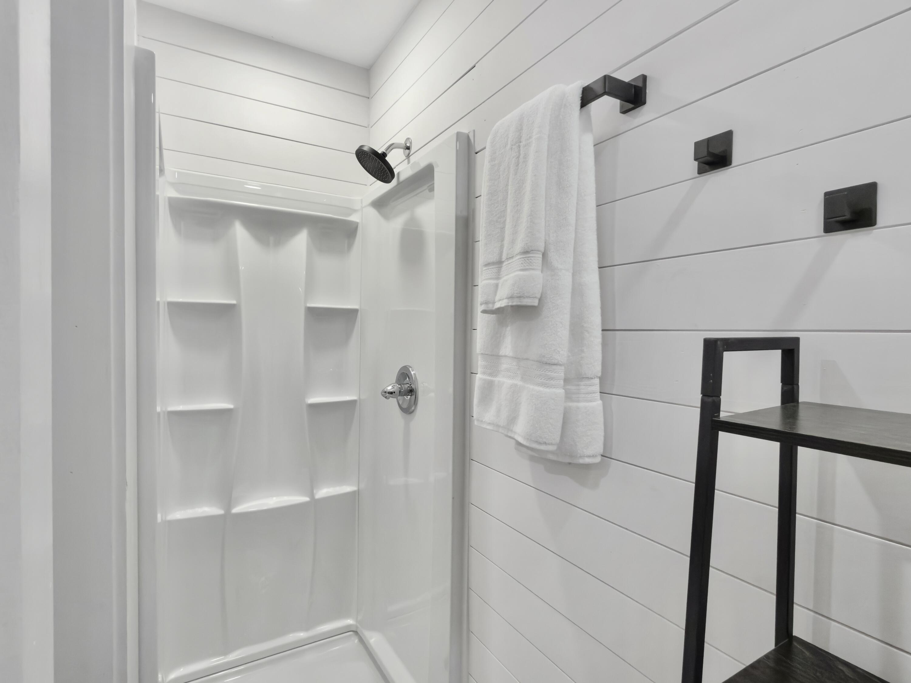 2632 Ridgewood Avenue