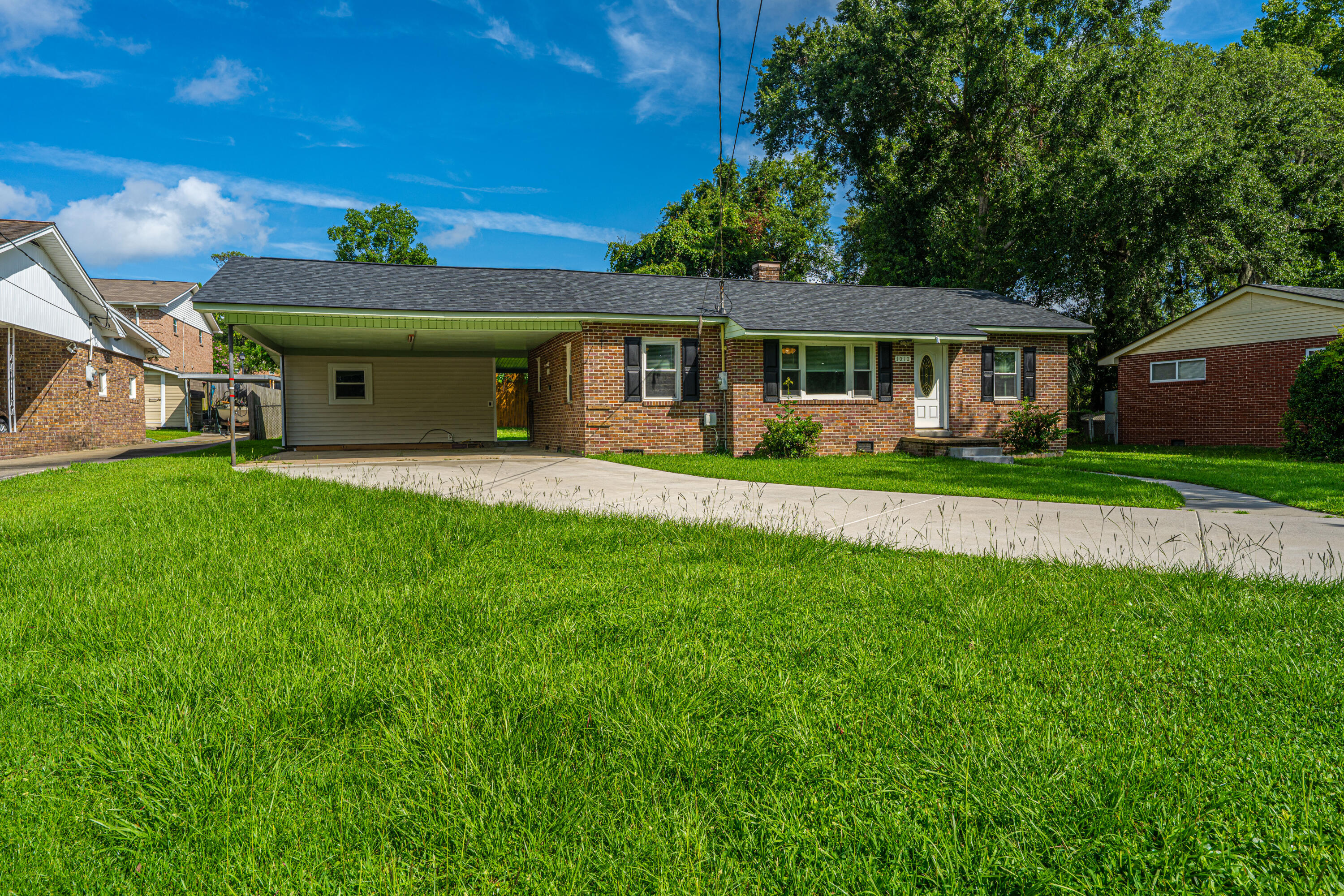 1010 W Recess Road