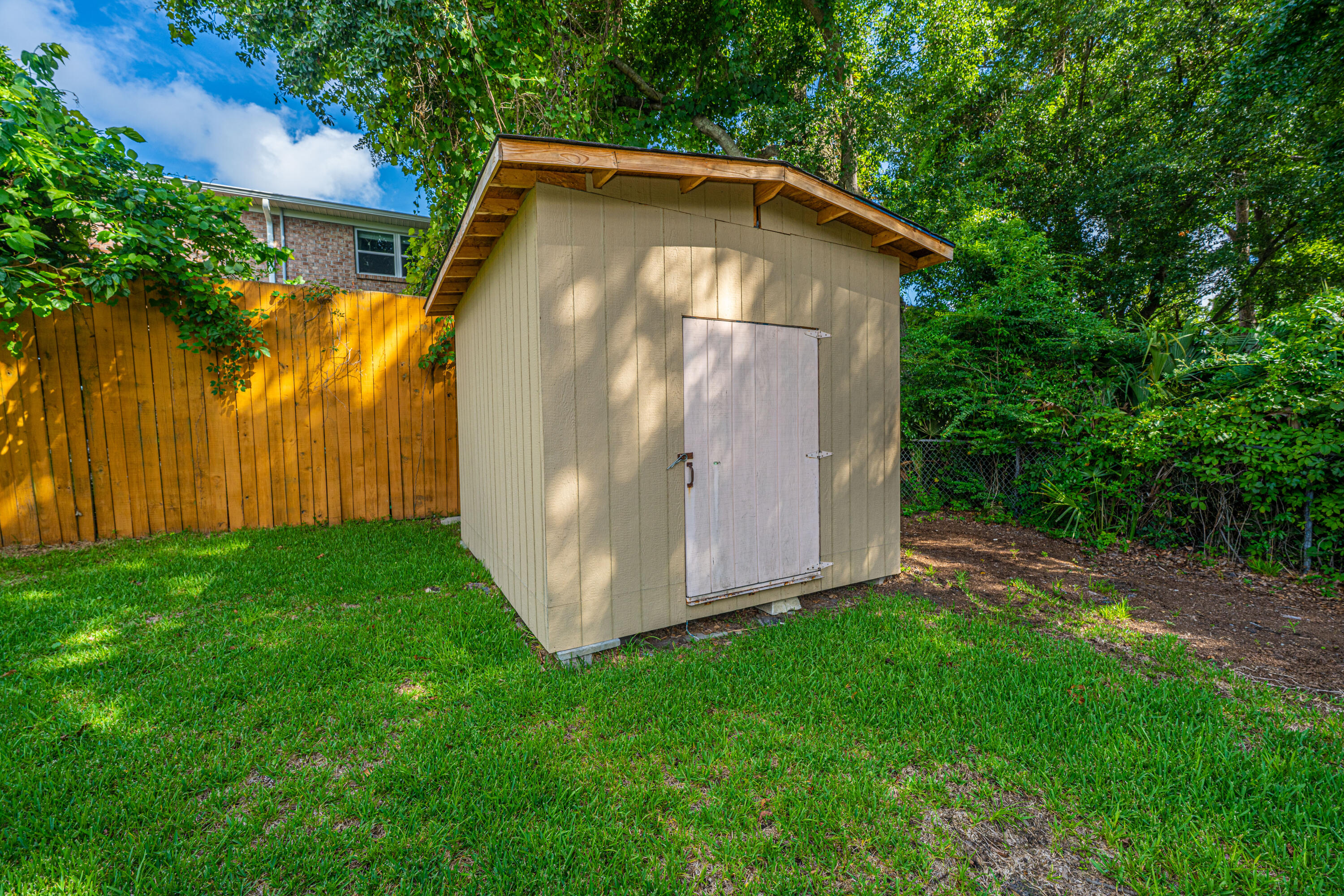 1010 W Recess Road