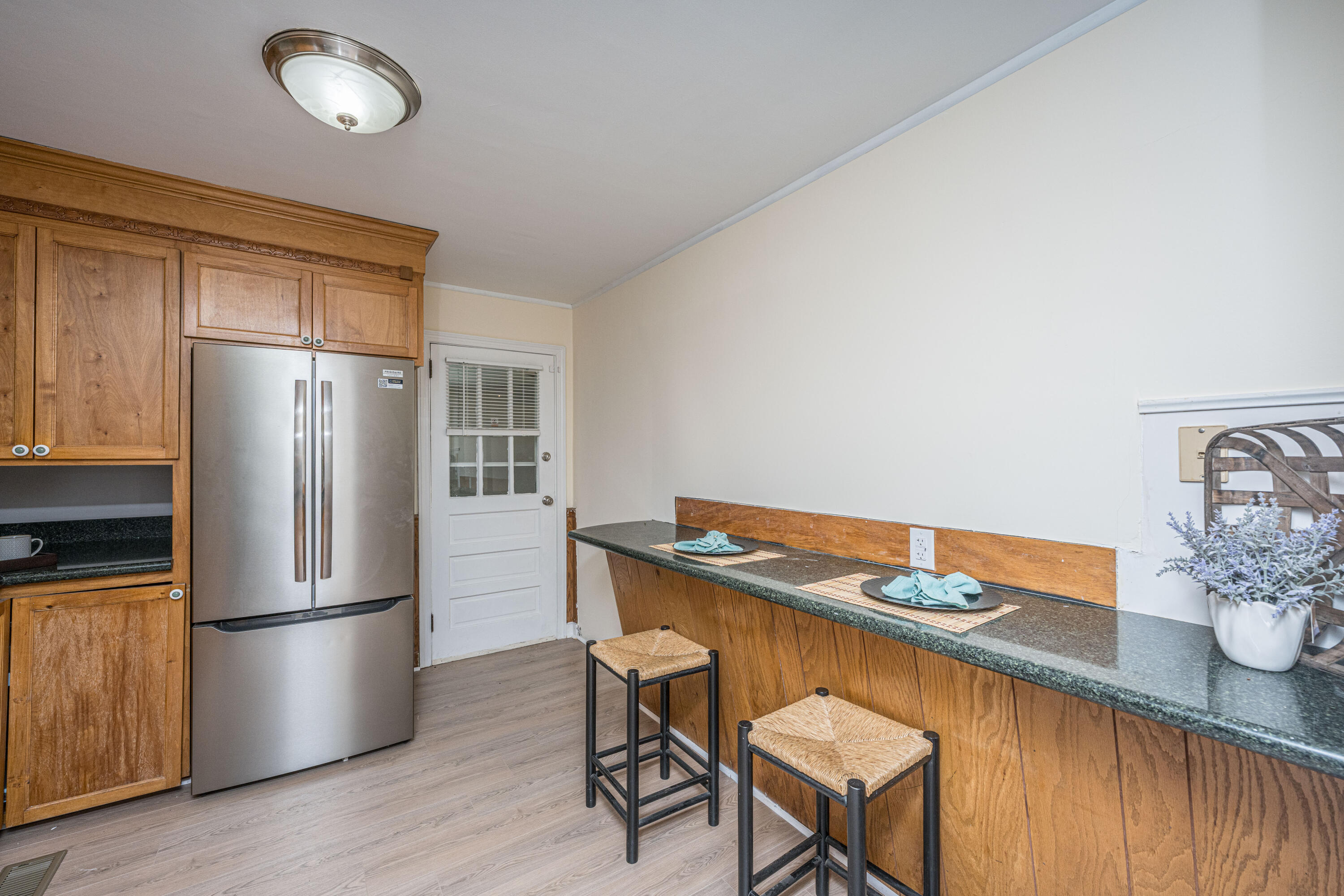 1010 W Recess Road
