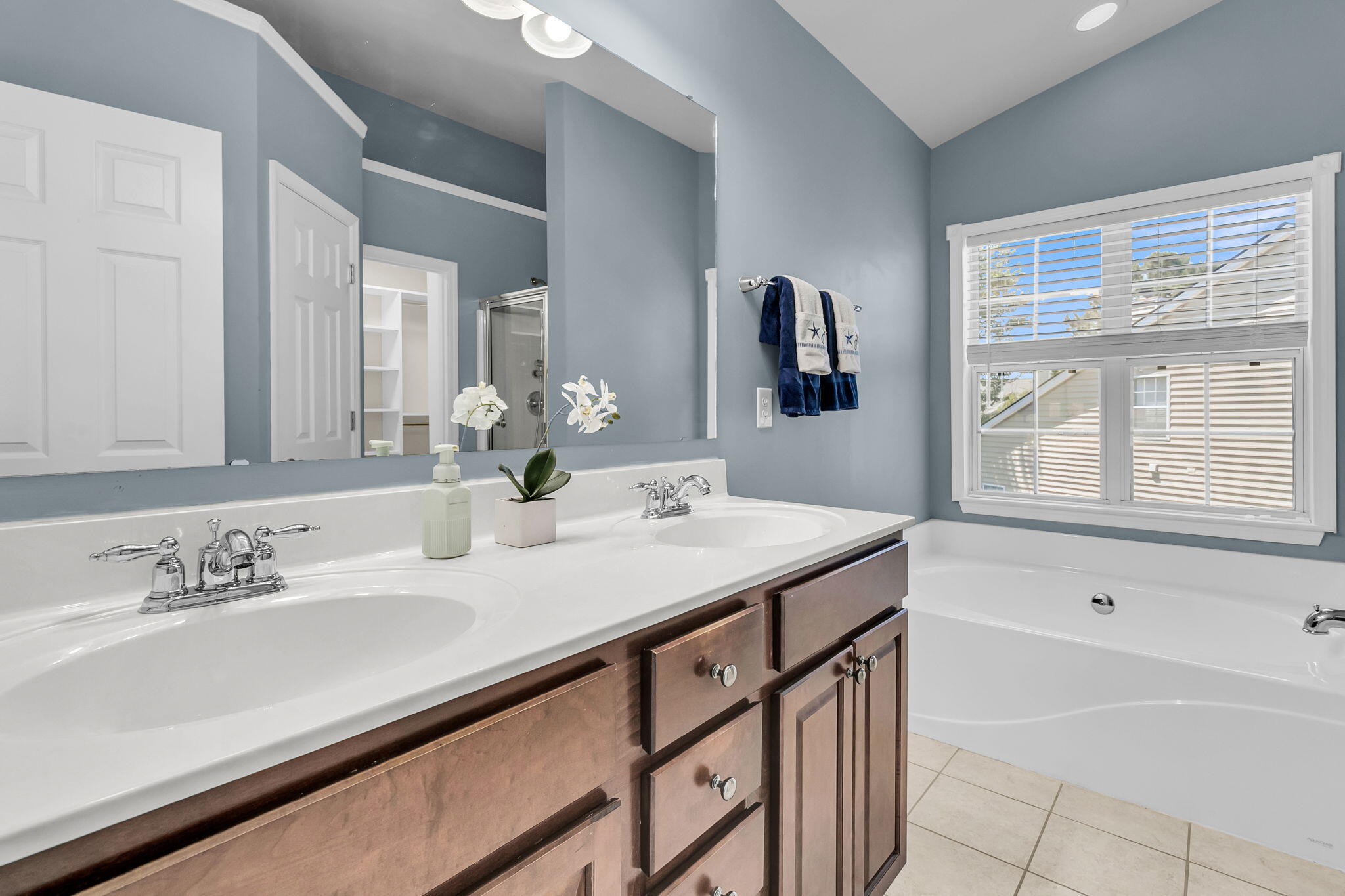 1412 Kinglet Lane