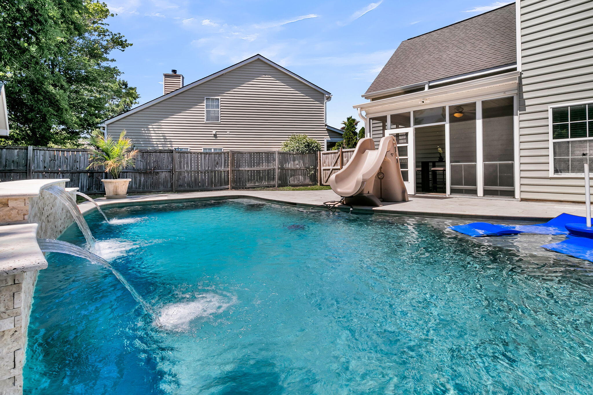 1412 Kinglet Lane