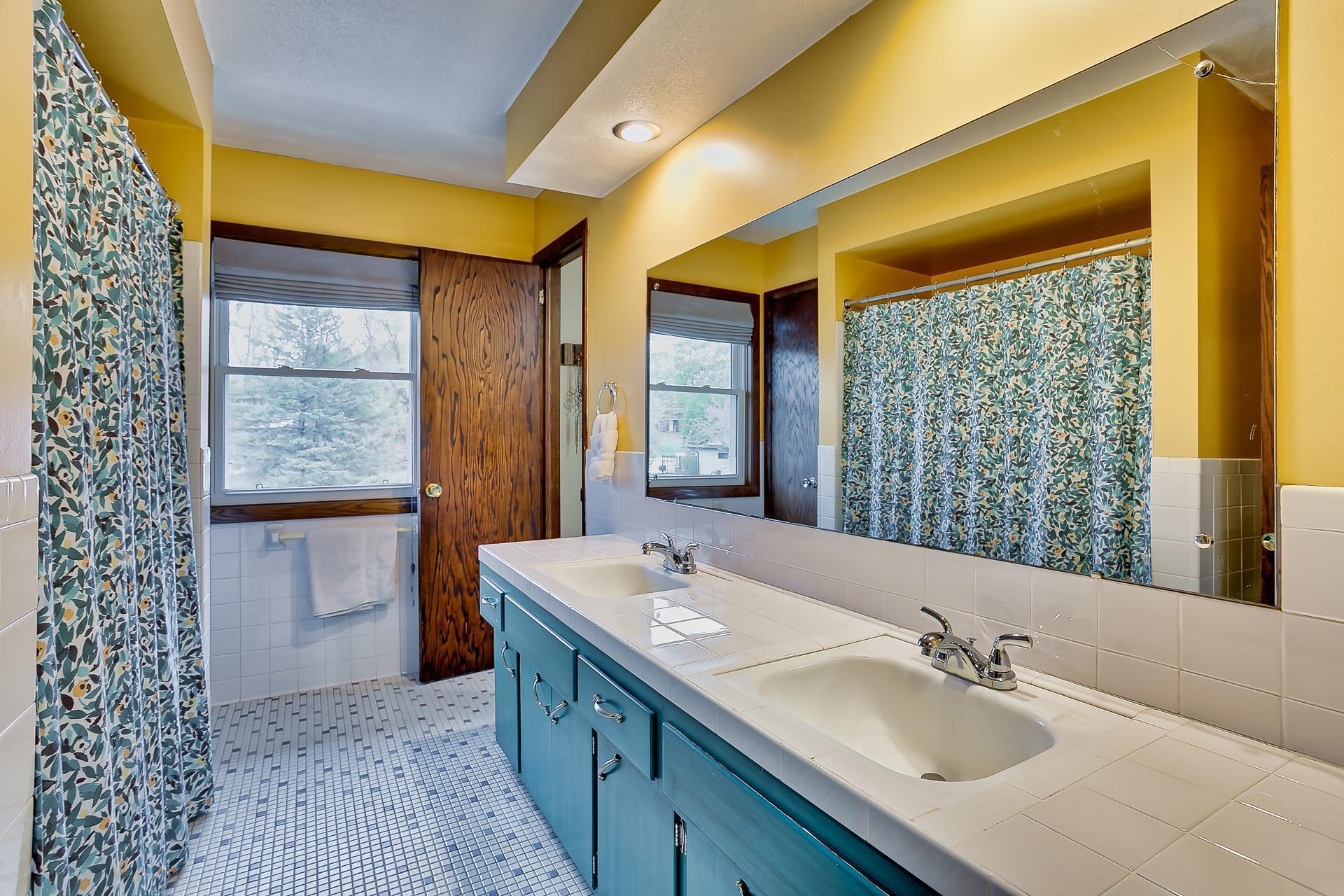 13244 Humboldt Avenue S