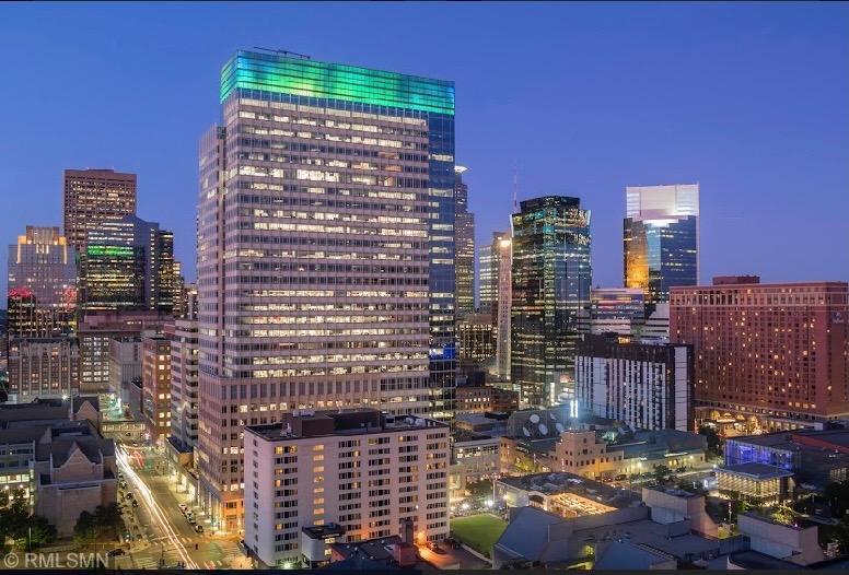 1201 Yale Place Unit: 707