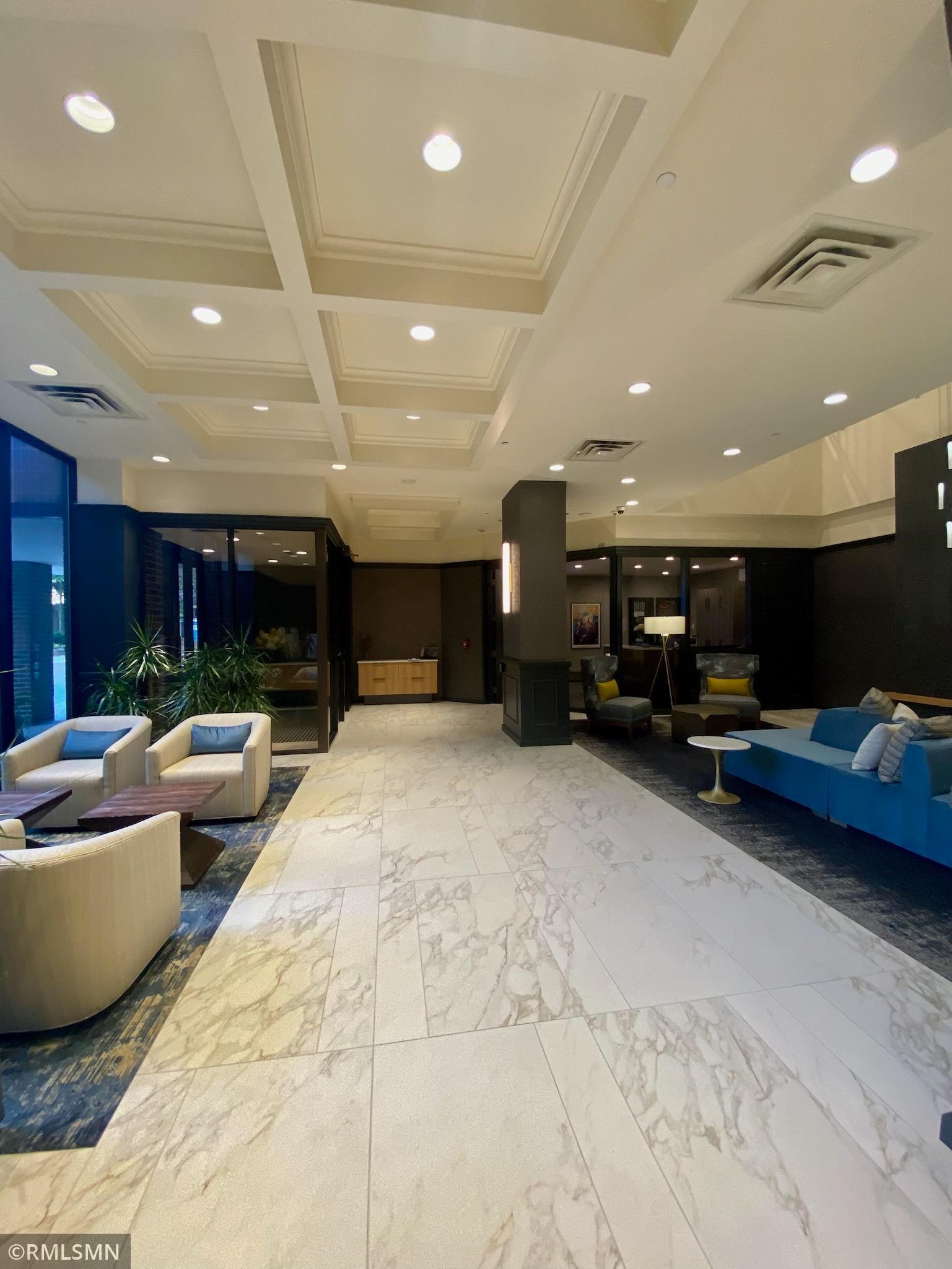 1201 Yale Place Unit: 707