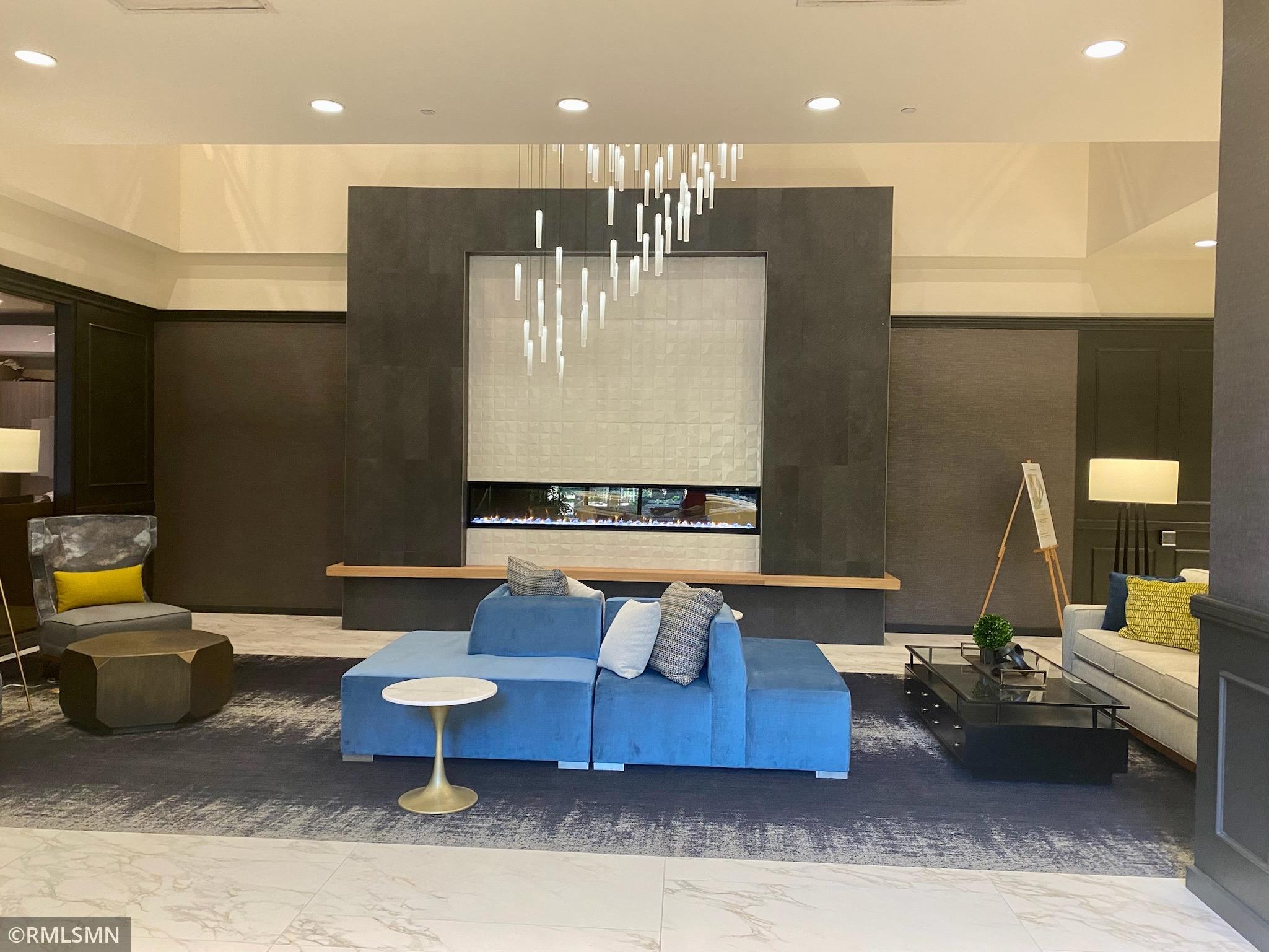 1201 Yale Place Unit: 707