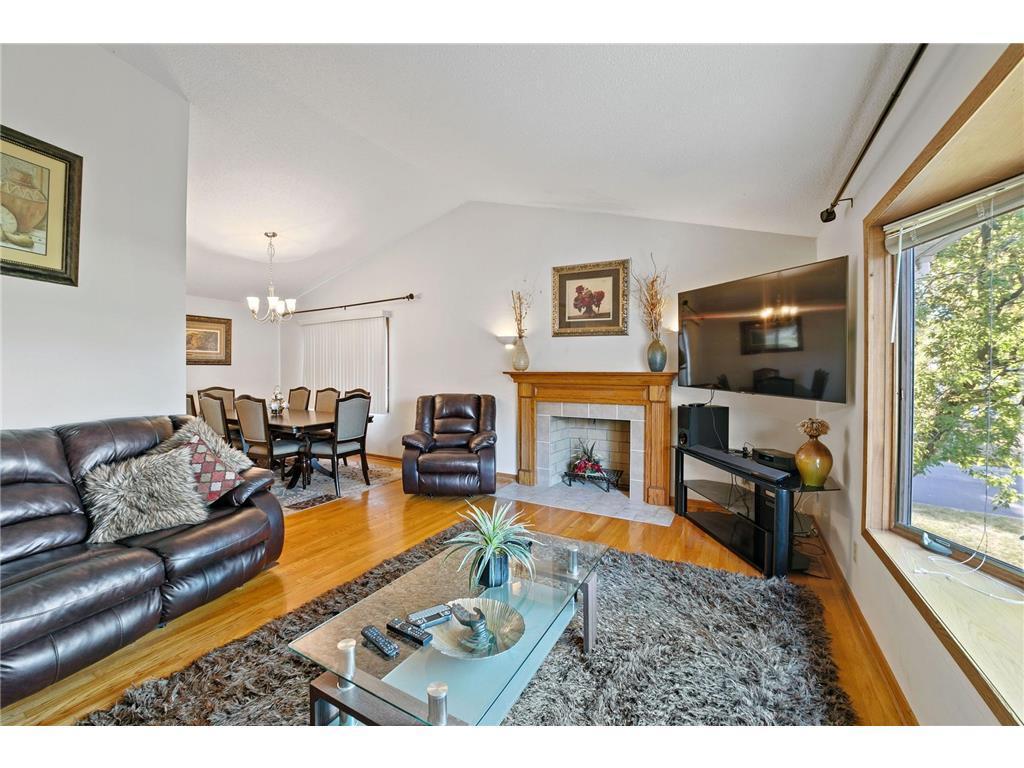 7548 Edgewood Avenue N