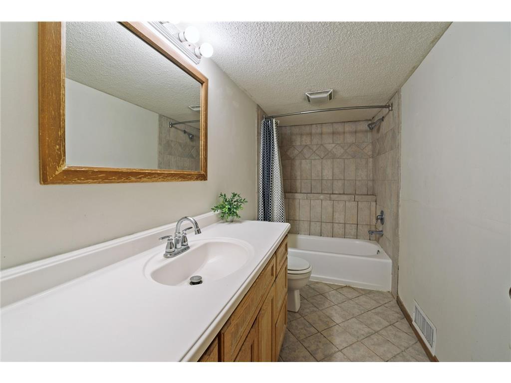 7548 Edgewood Avenue N