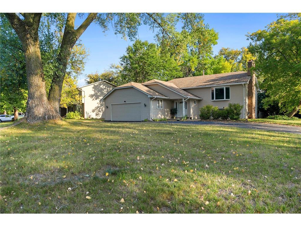 7548 Edgewood Avenue N