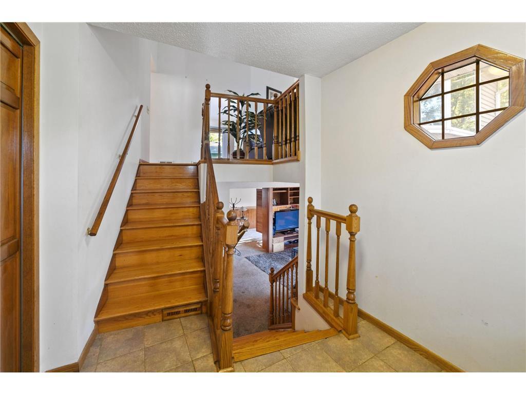 7548 Edgewood Avenue N