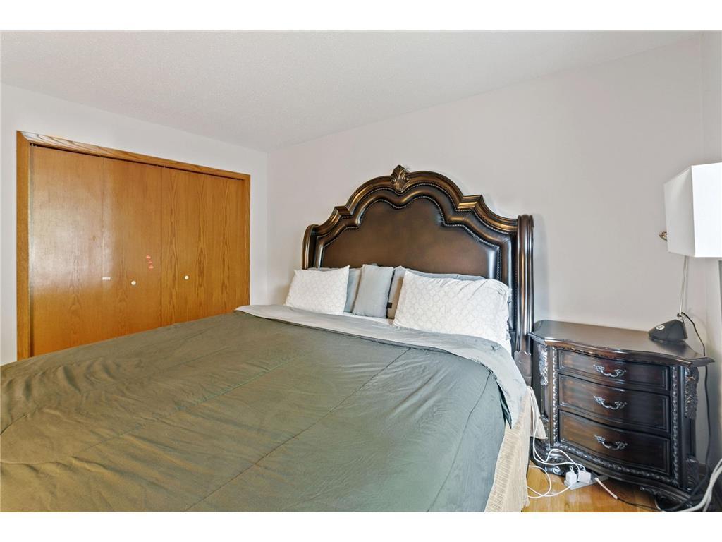 7548 Edgewood Avenue N