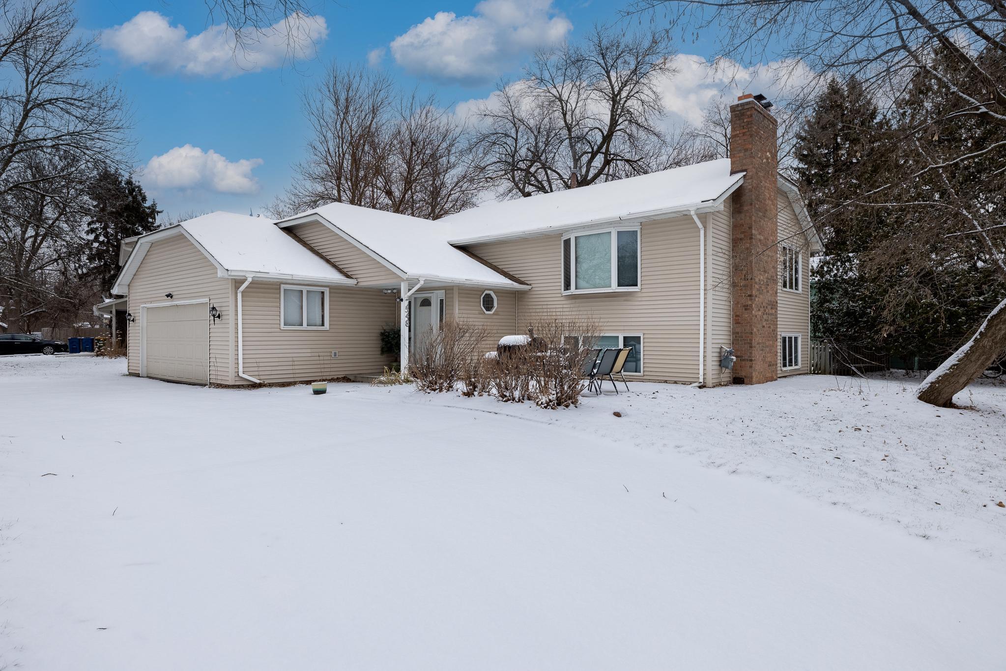 7548 Edgewood Avenue N