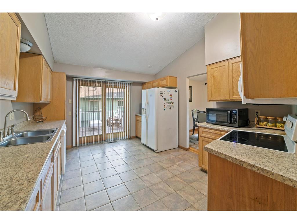 7548 Edgewood Avenue N