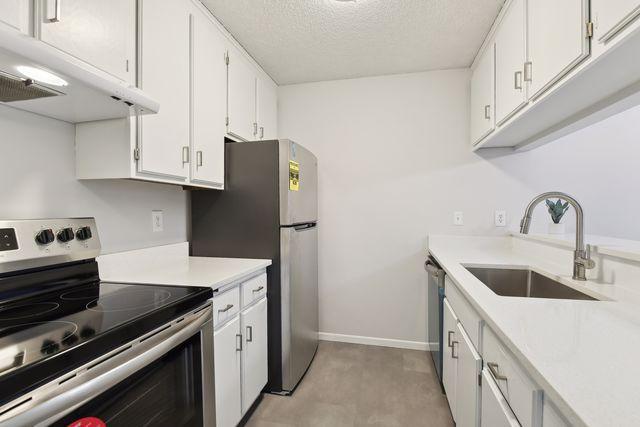 8840 Jasmine Lane