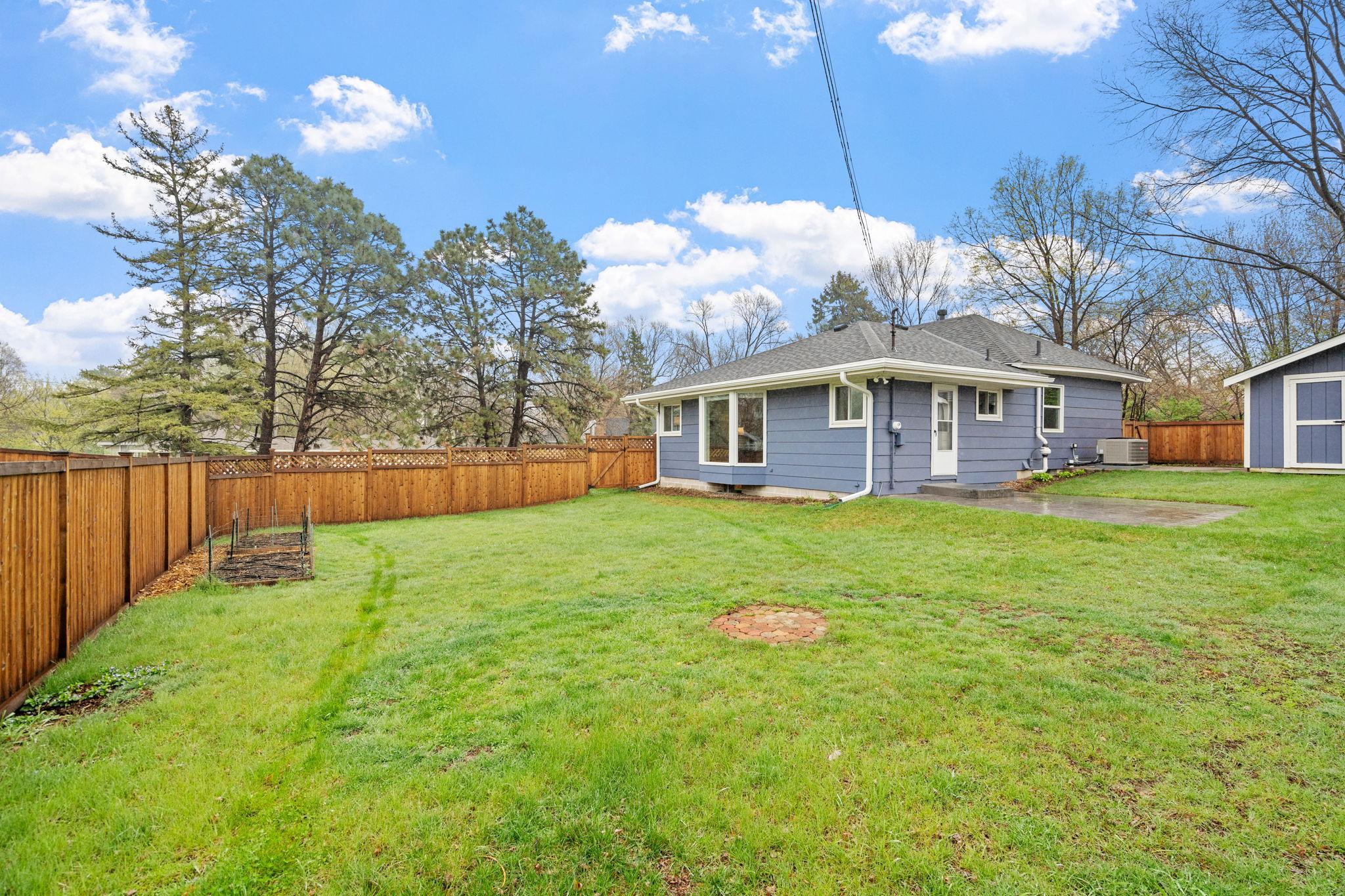 1608 Ottawa Avenue S