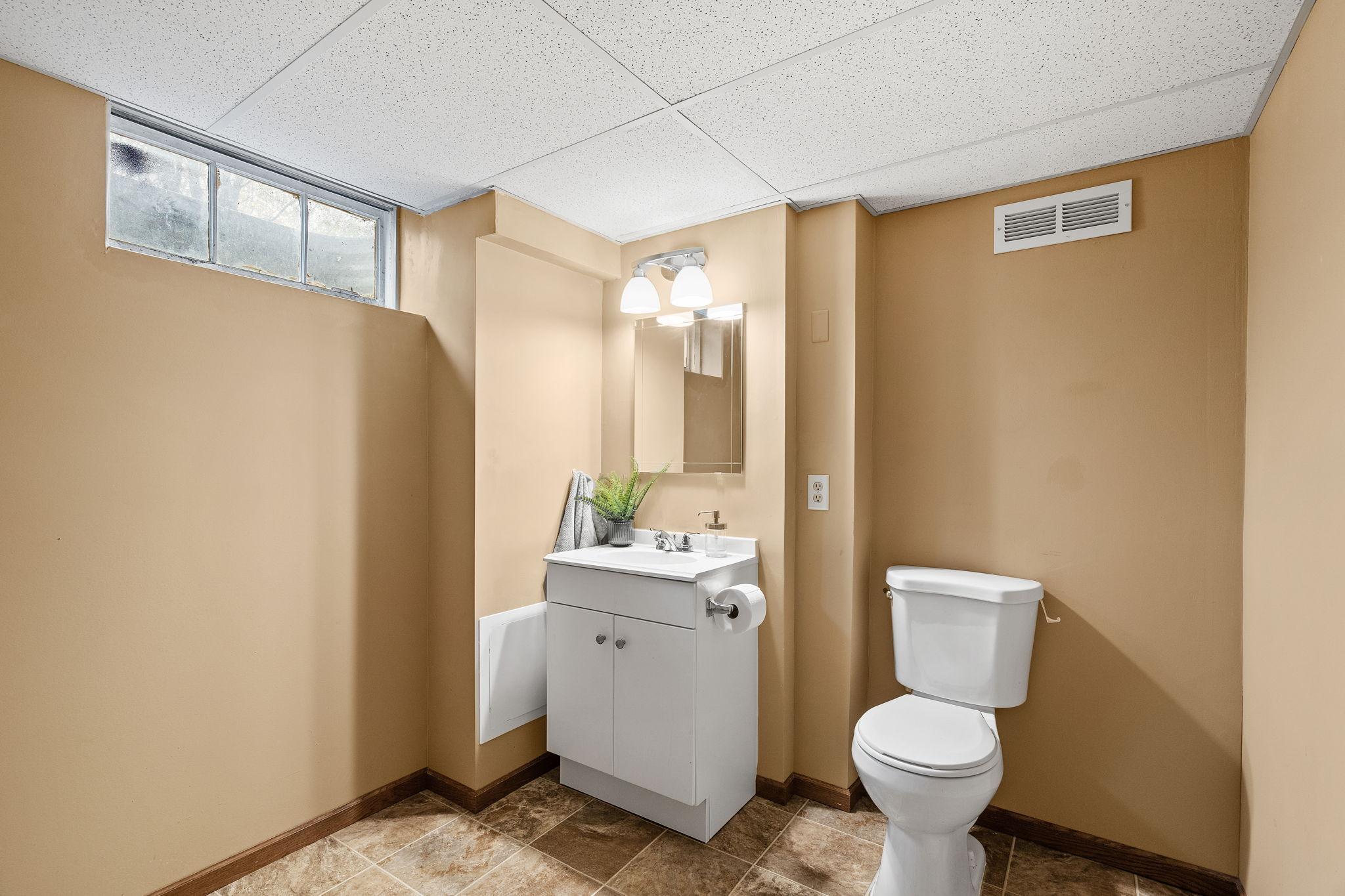 1608 Ottawa Avenue S