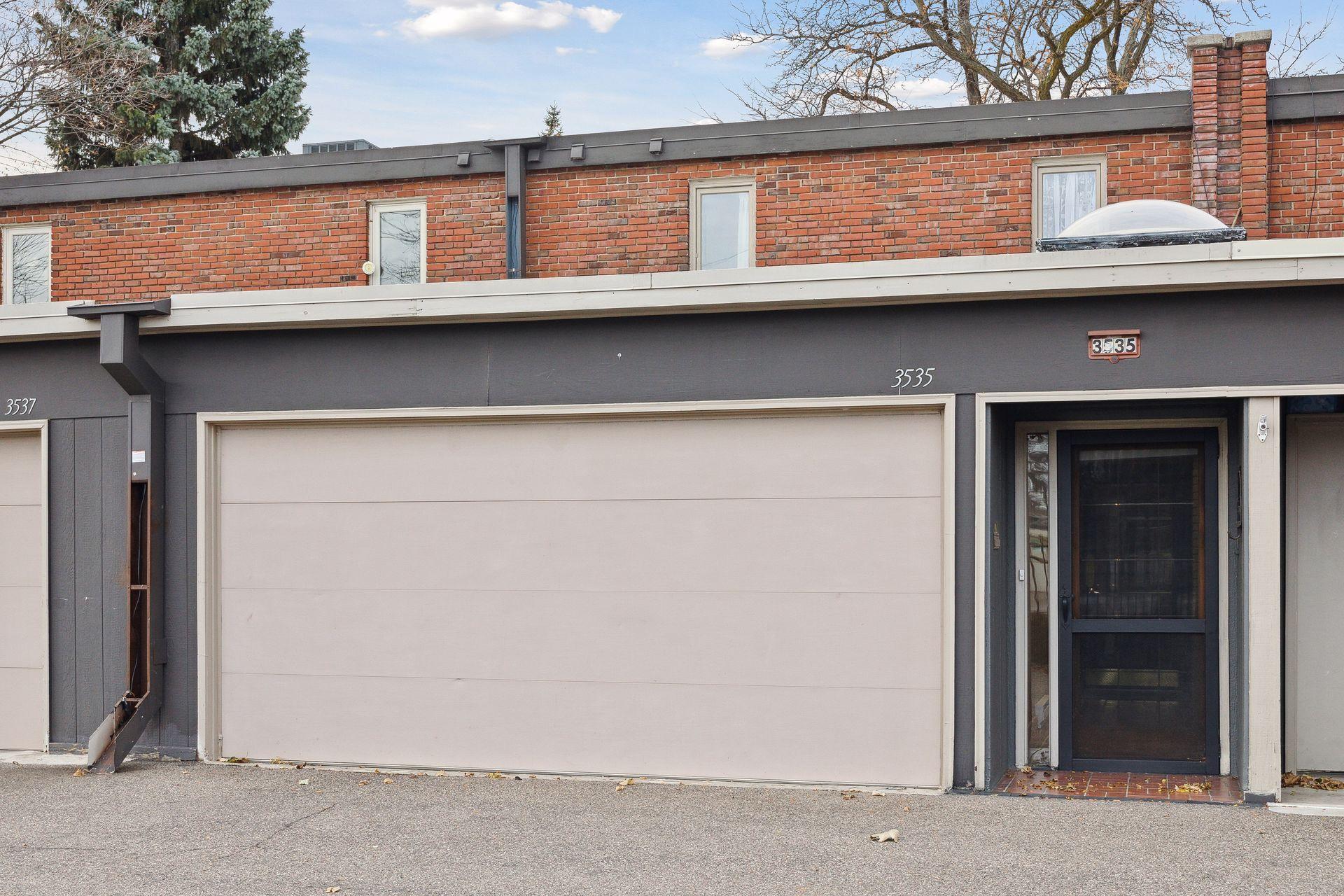 3535 37th Avenue NE