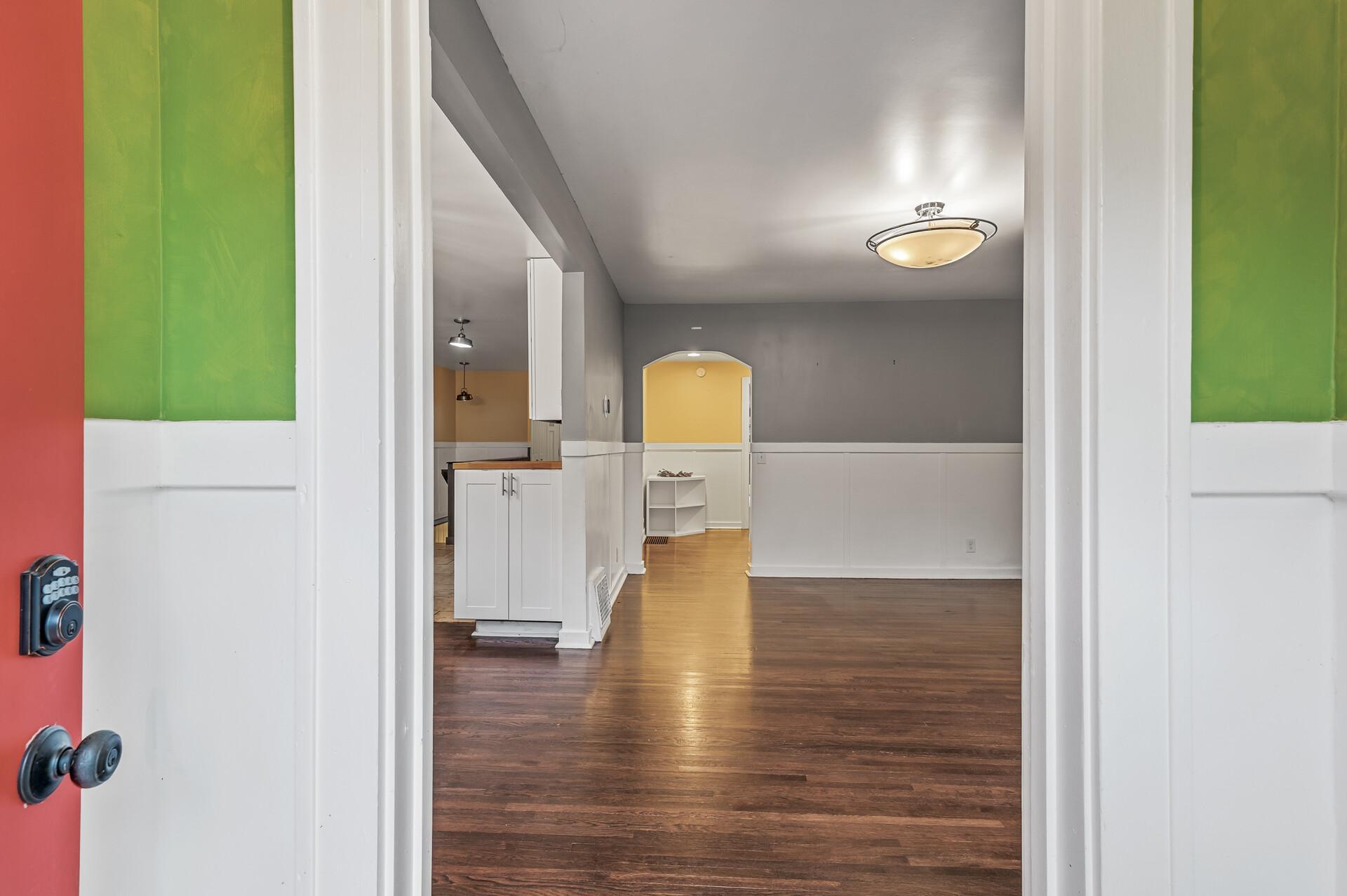 1504 Washburn Avenue N