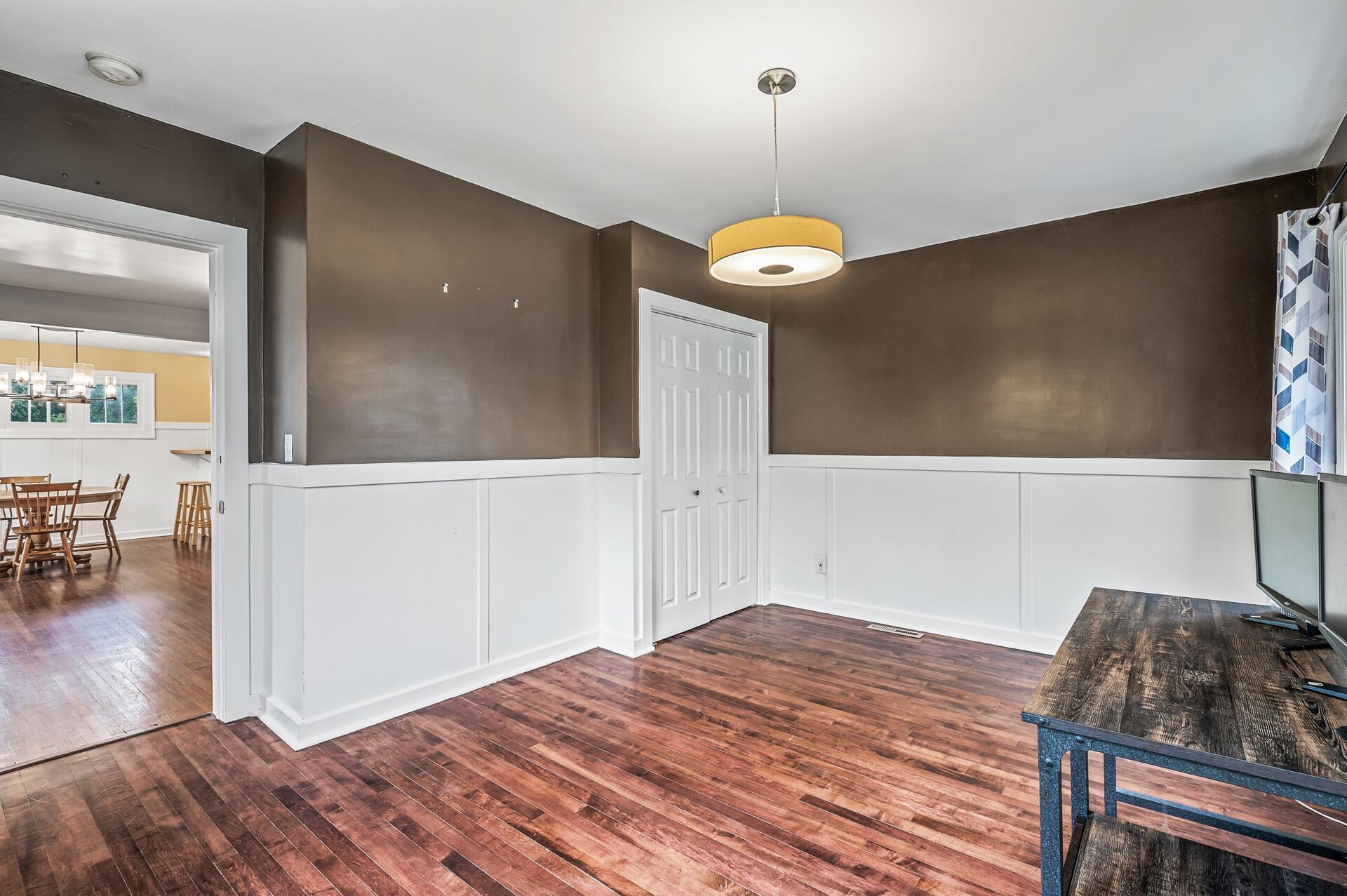 1504 Washburn Avenue N