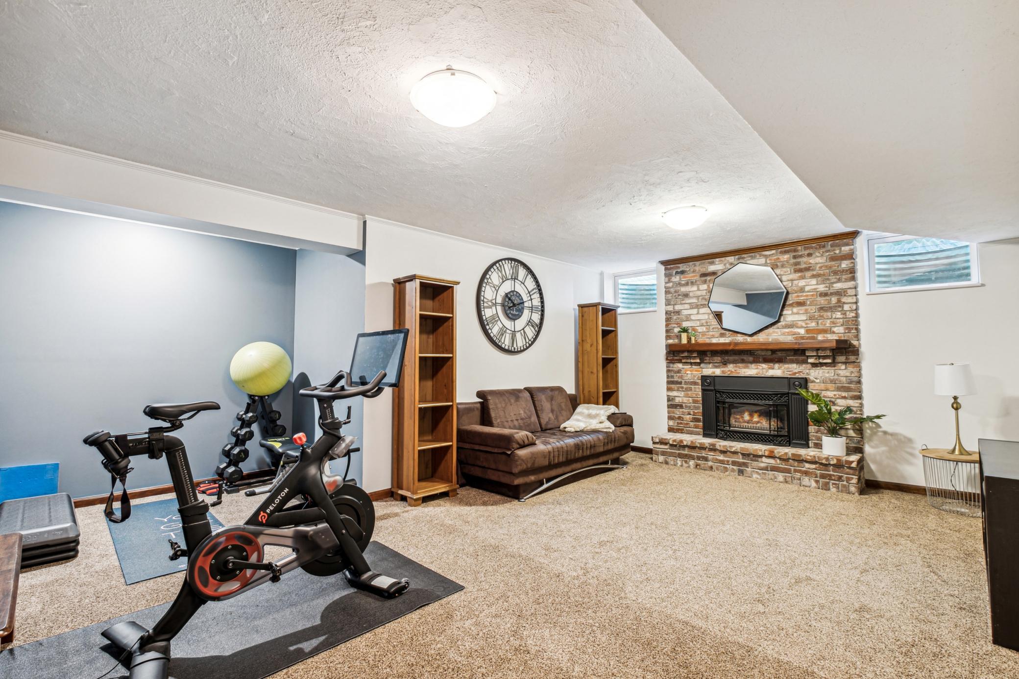 7737 Tanglewood Court