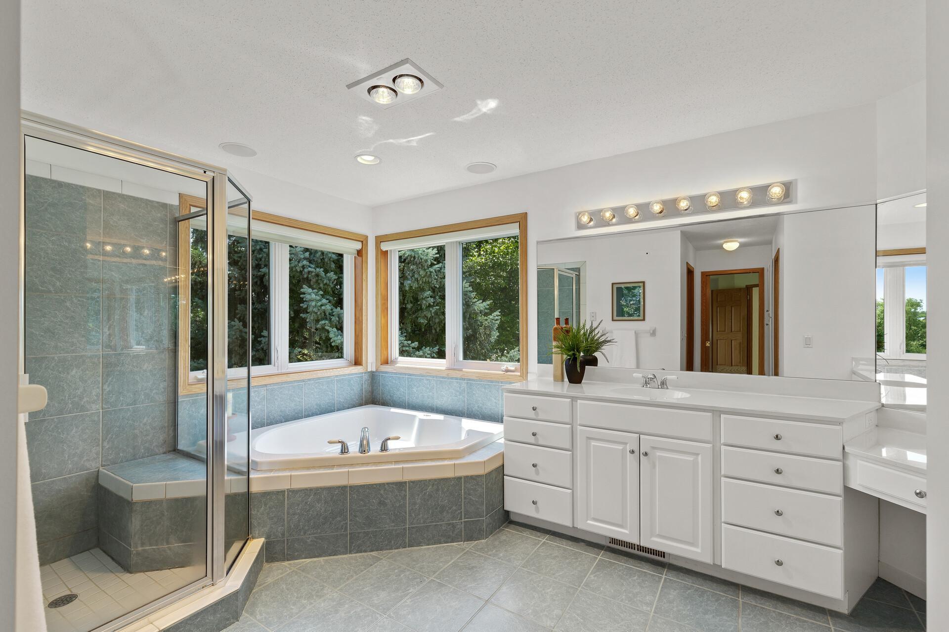 8201 Stone Creek Drive