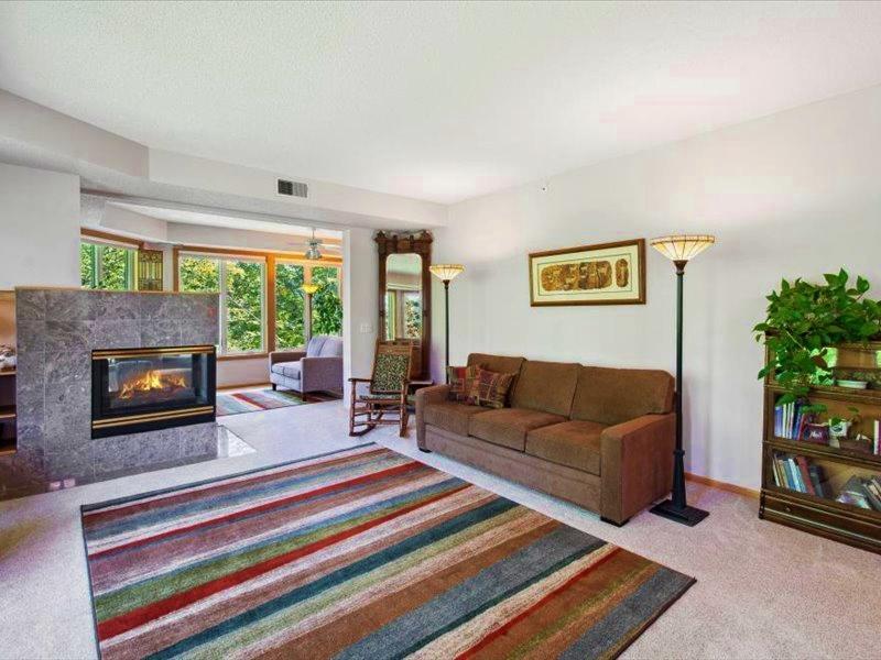 5985 Rowland Road Unit: 301