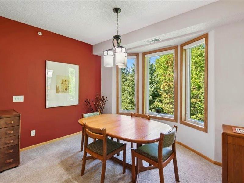 5985 Rowland Road Unit: 301