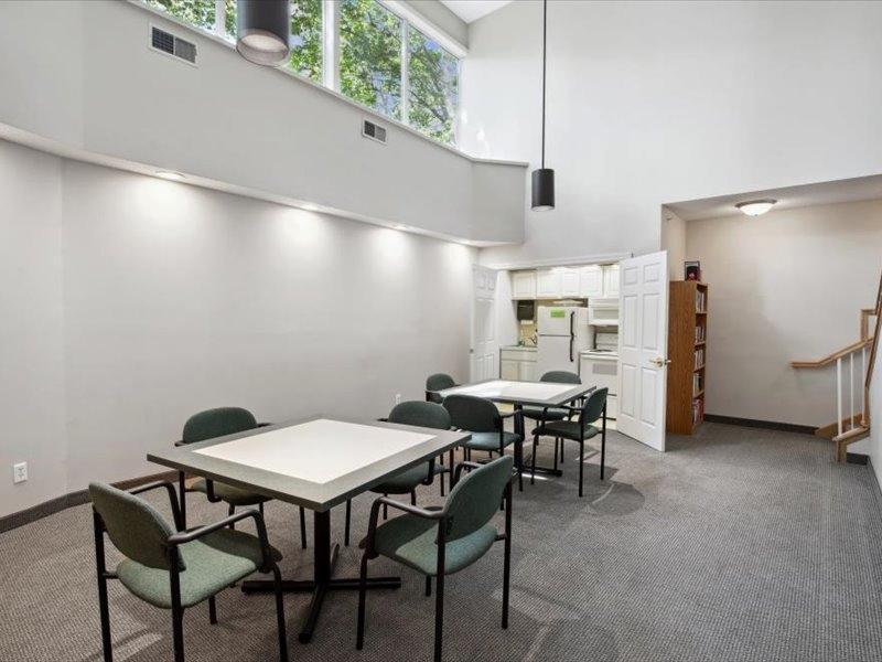 5985 Rowland Road Unit: 301