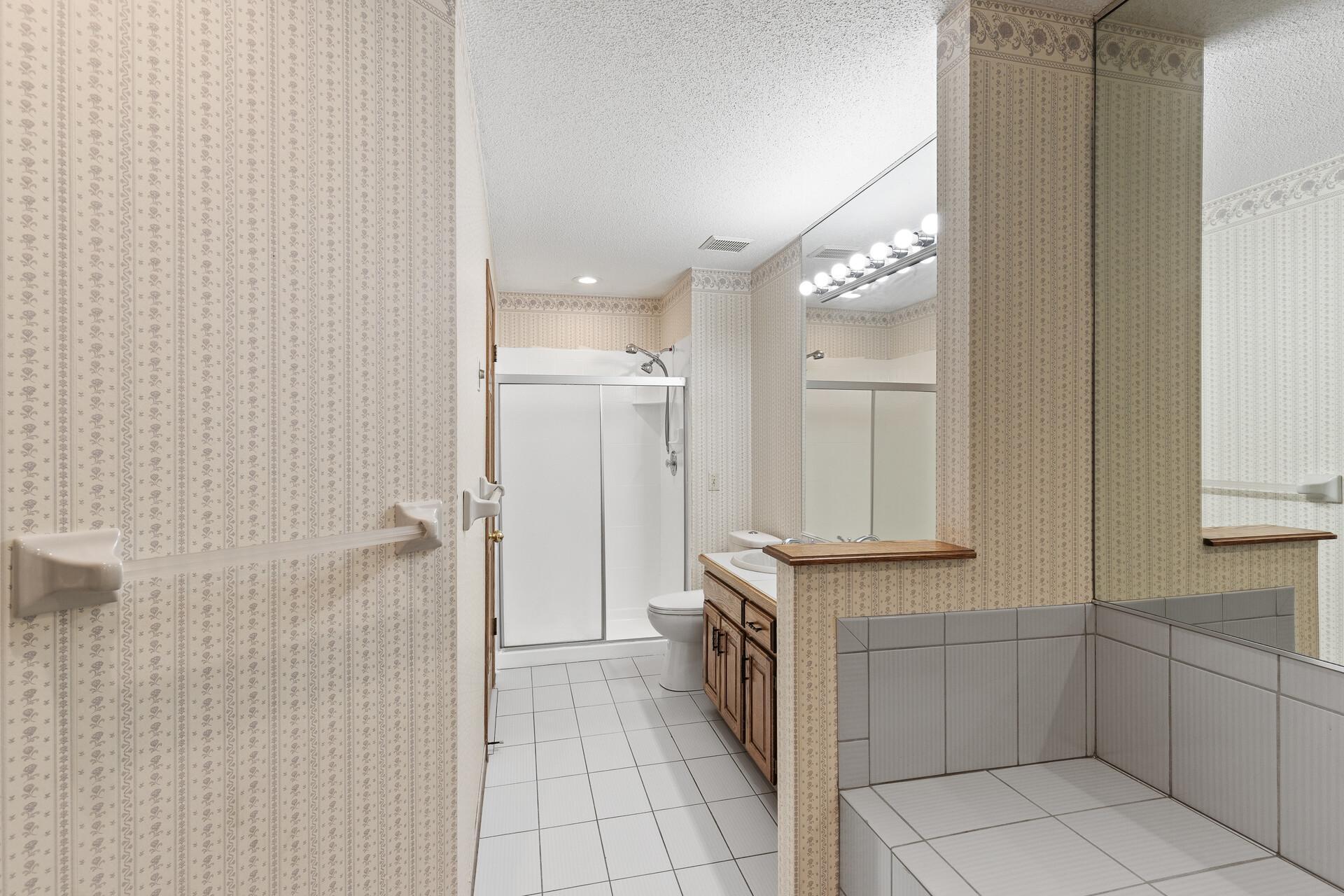 9328 Loch Lomond Lane