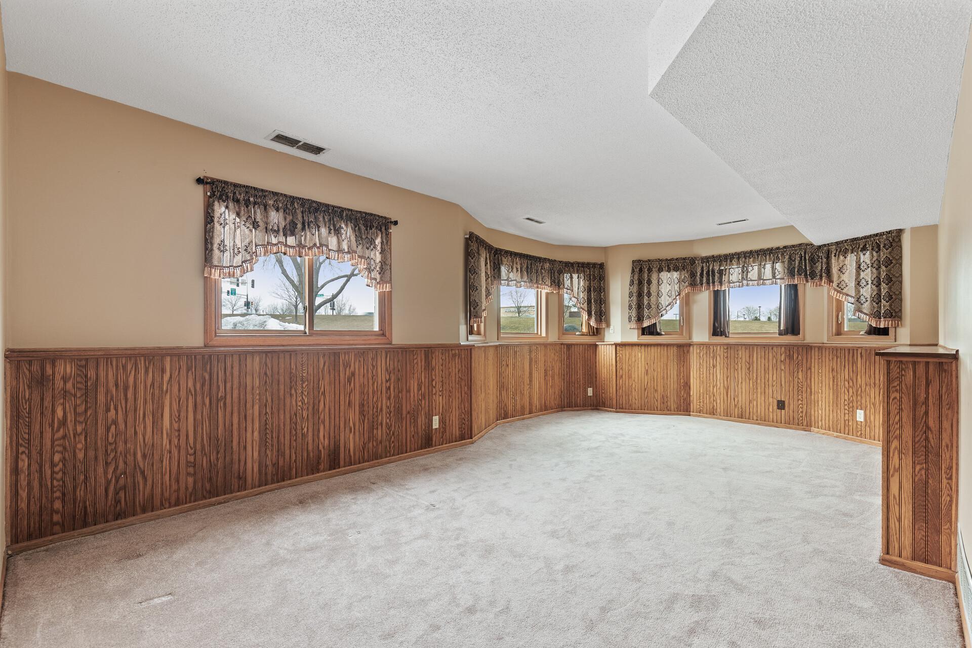 9328 Loch Lomond Lane