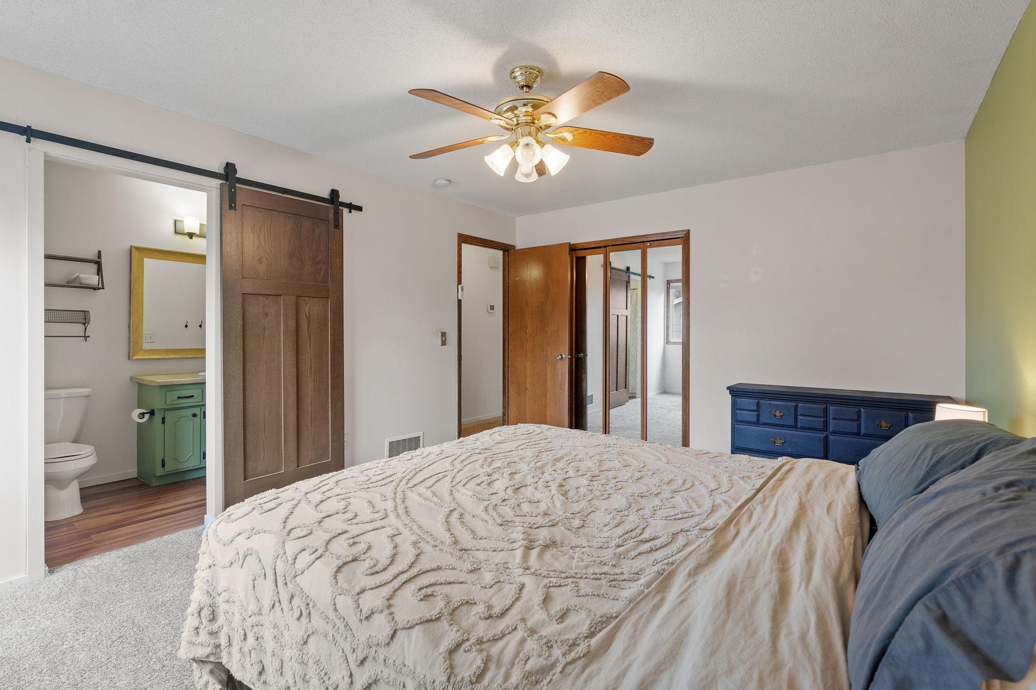 8217 Irving Avenue N